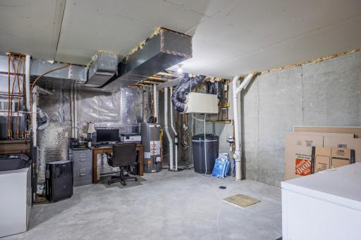 Easy access to mechanicals.