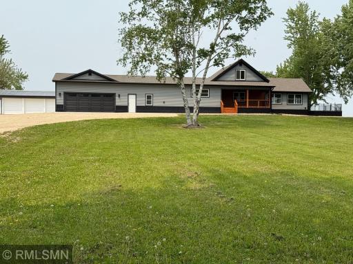 1616 130 Avenue, New Richmond, WI 54017