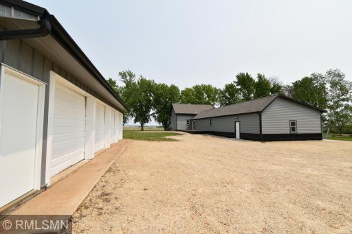 1616 130 Avenue, New Richmond, WI 54017