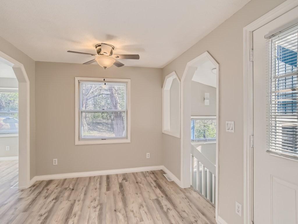 Dining room off of kitchen