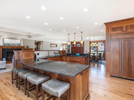 1912 Linner Woods Court, Wayzata, MN 55391