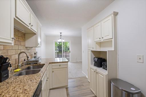9619 Ensign Circle, Minneapolis, MN 55438