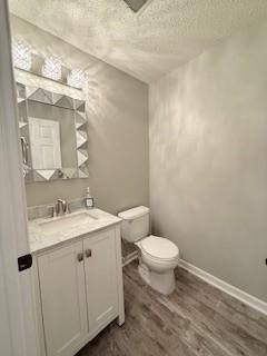 1240 County Road D E, 15, Maplewood, MN 55109