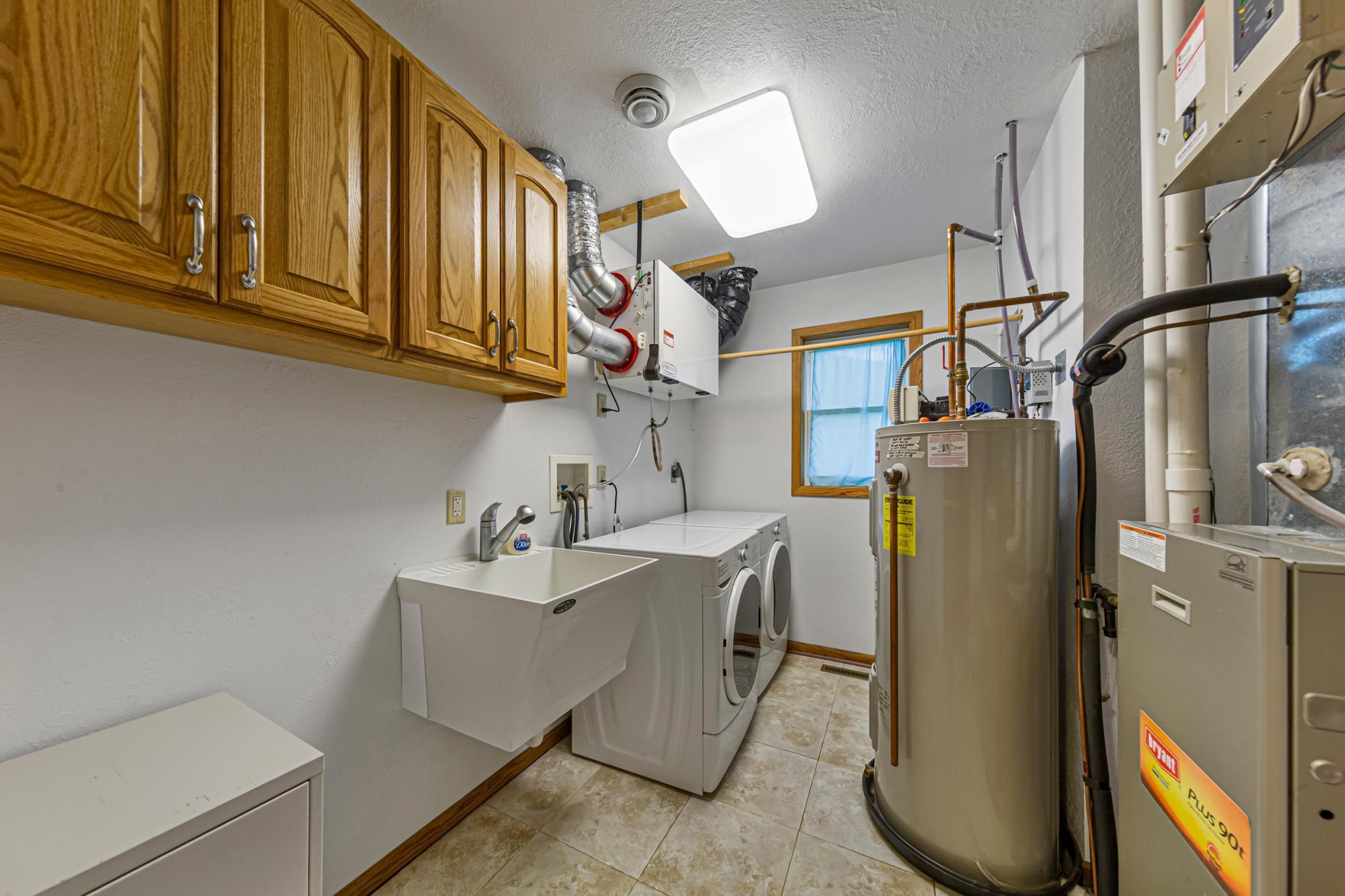 45 laundry_utility.jpg