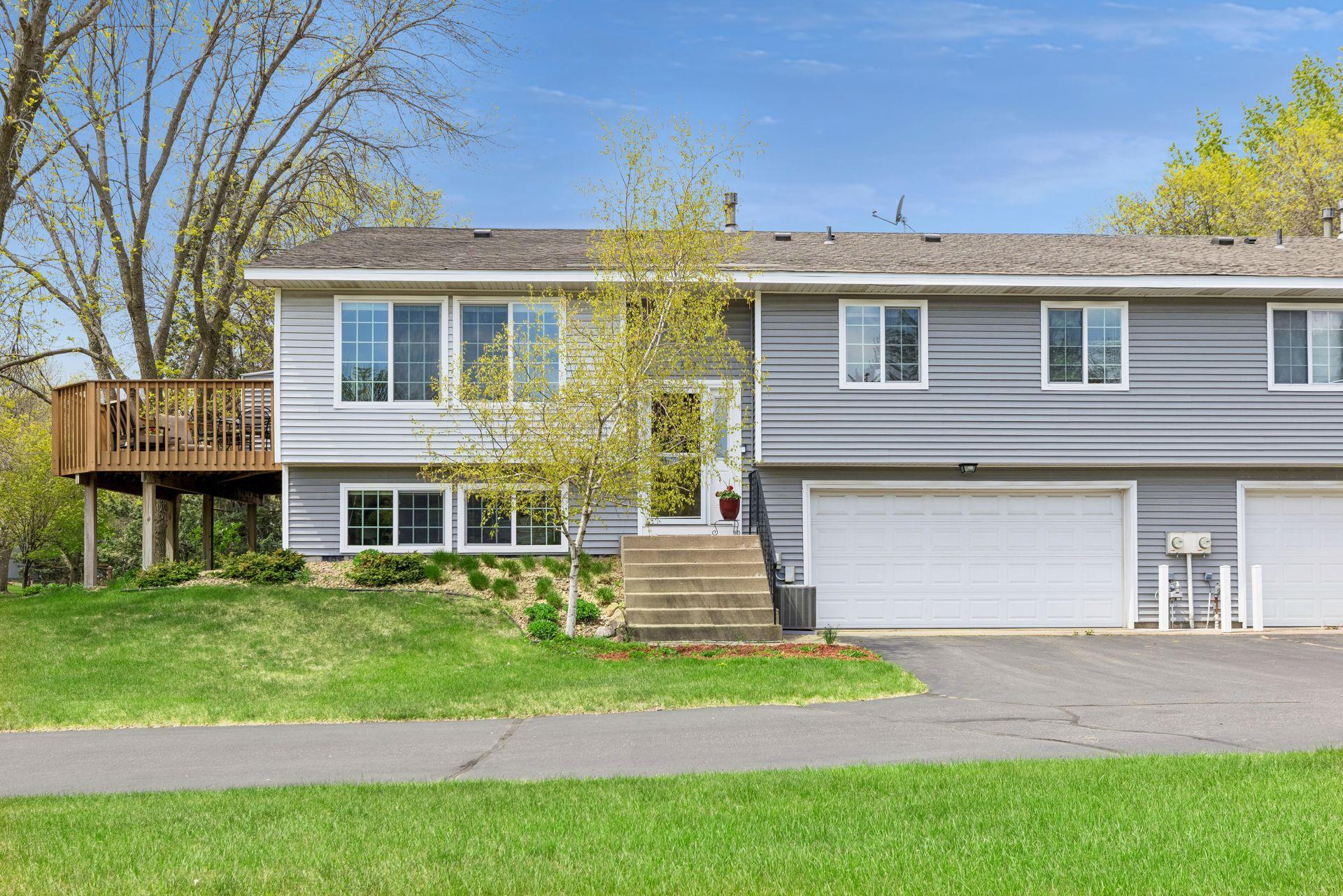 Wonderfully maintained quad-corner townhome