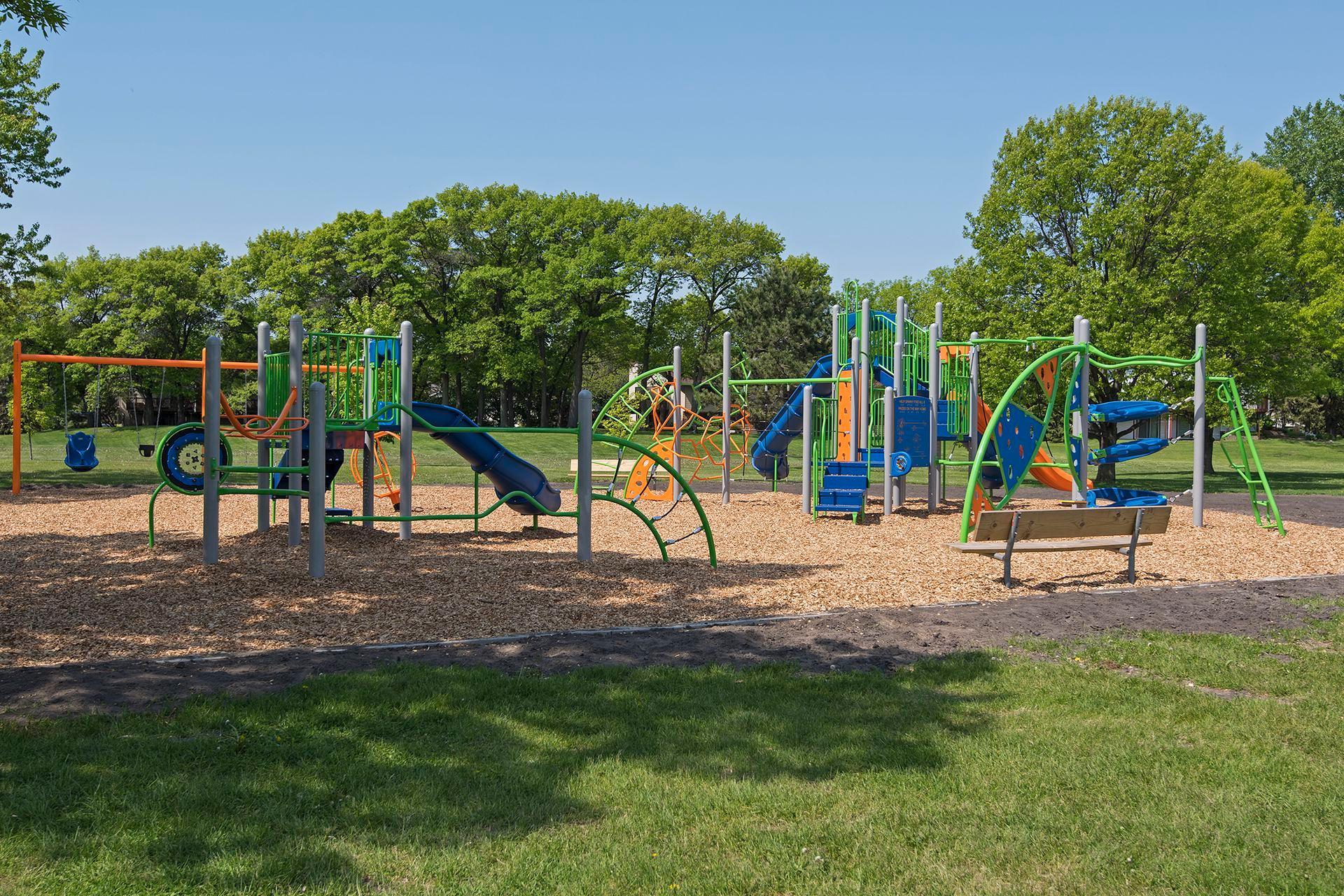 Many playgrounds within walking distance