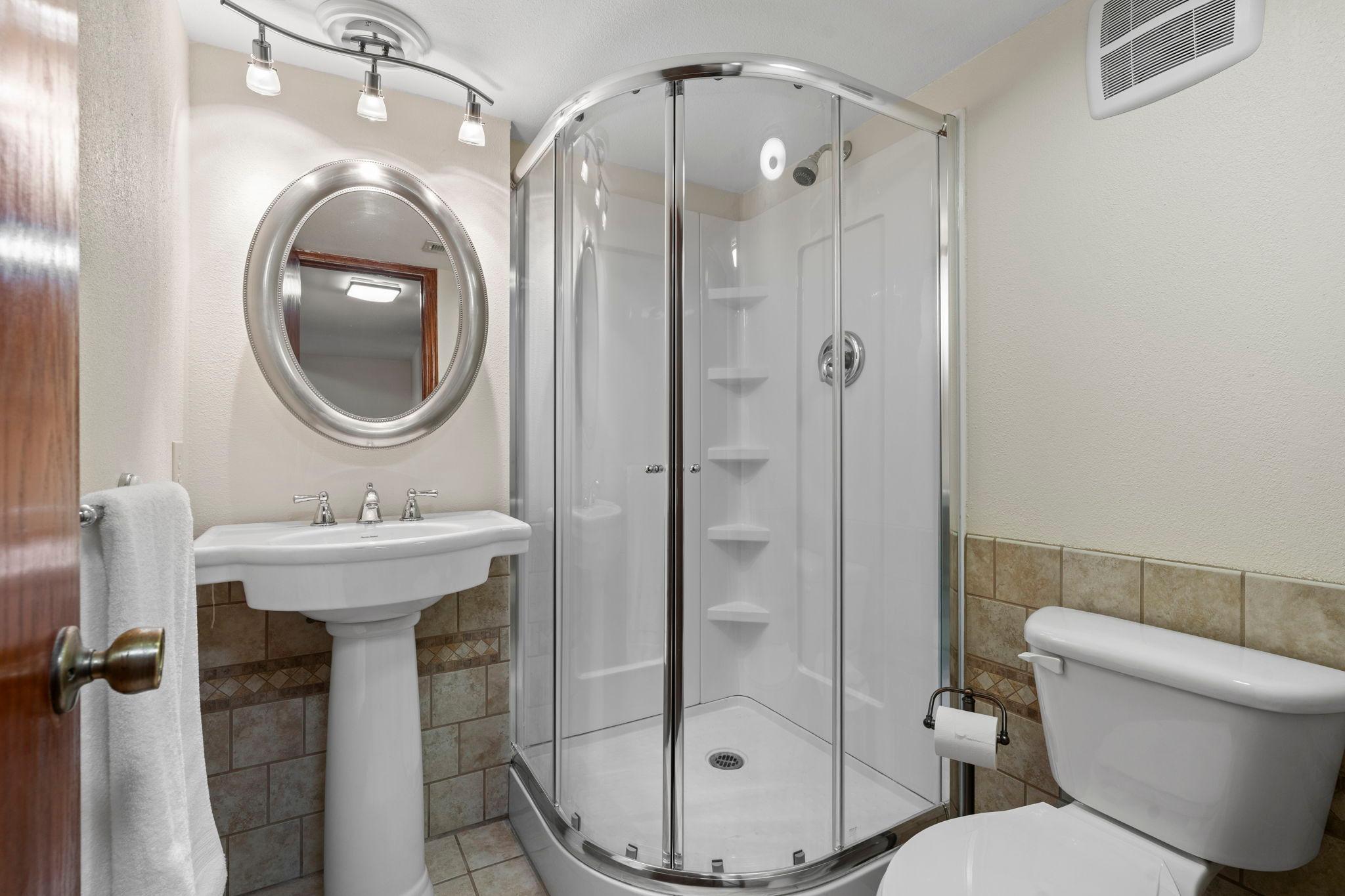 85-web-or-mls-2642 Northridge Ln N-569.jpg