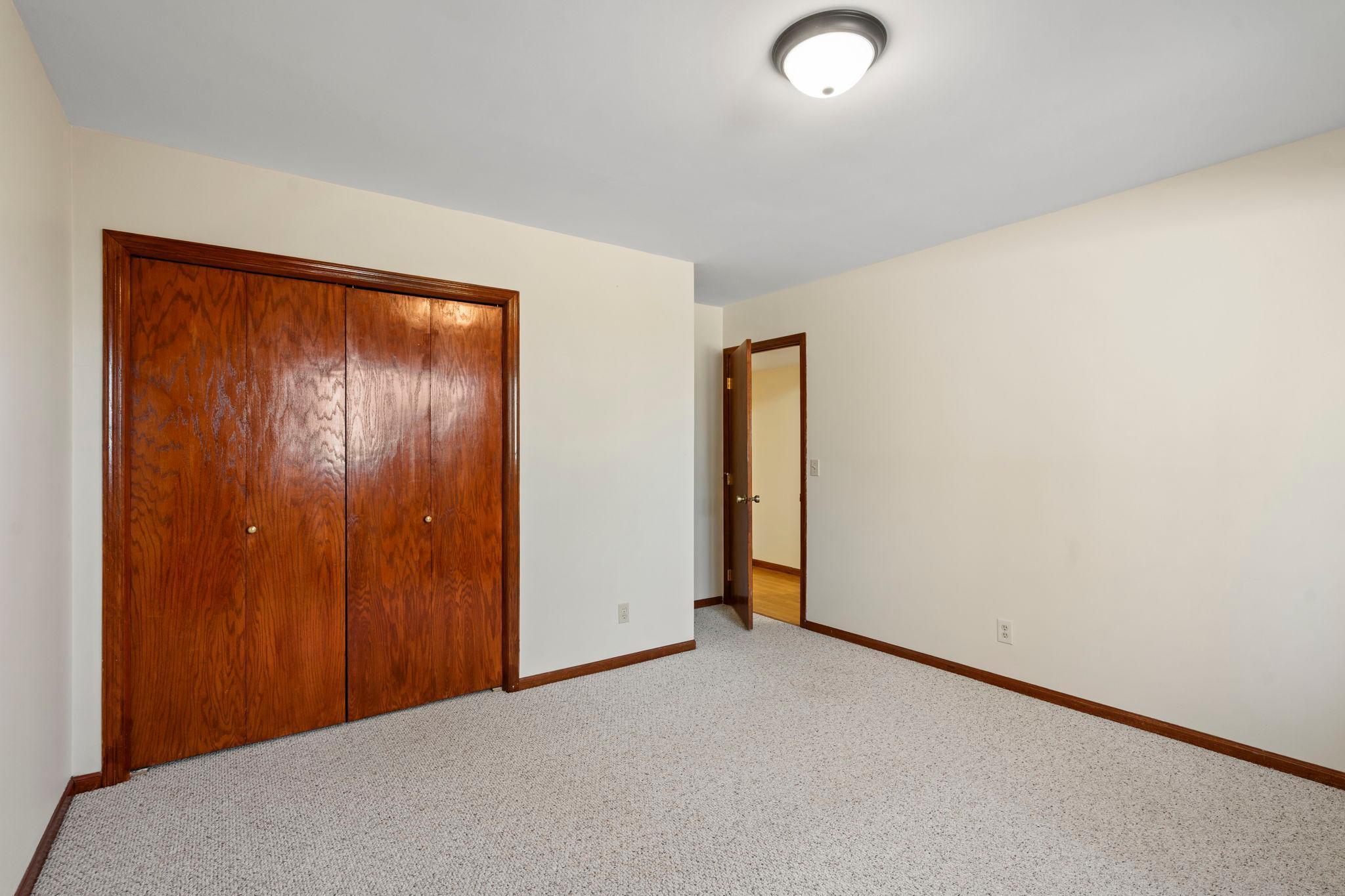 82-web-or-mls-2642 Northridge Ln N-554.jpg