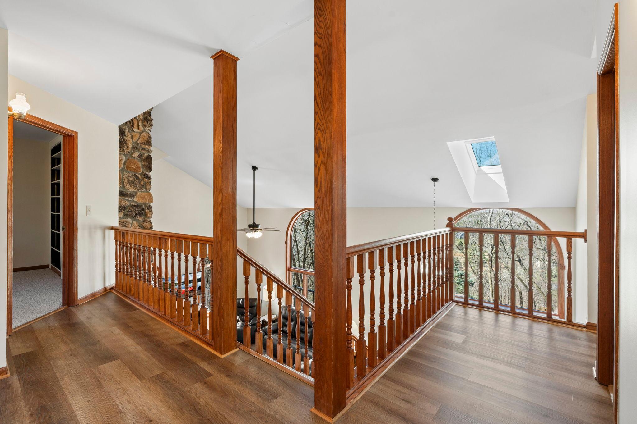 54-web-or-mls-2642 Northridge Ln N-429.jpg