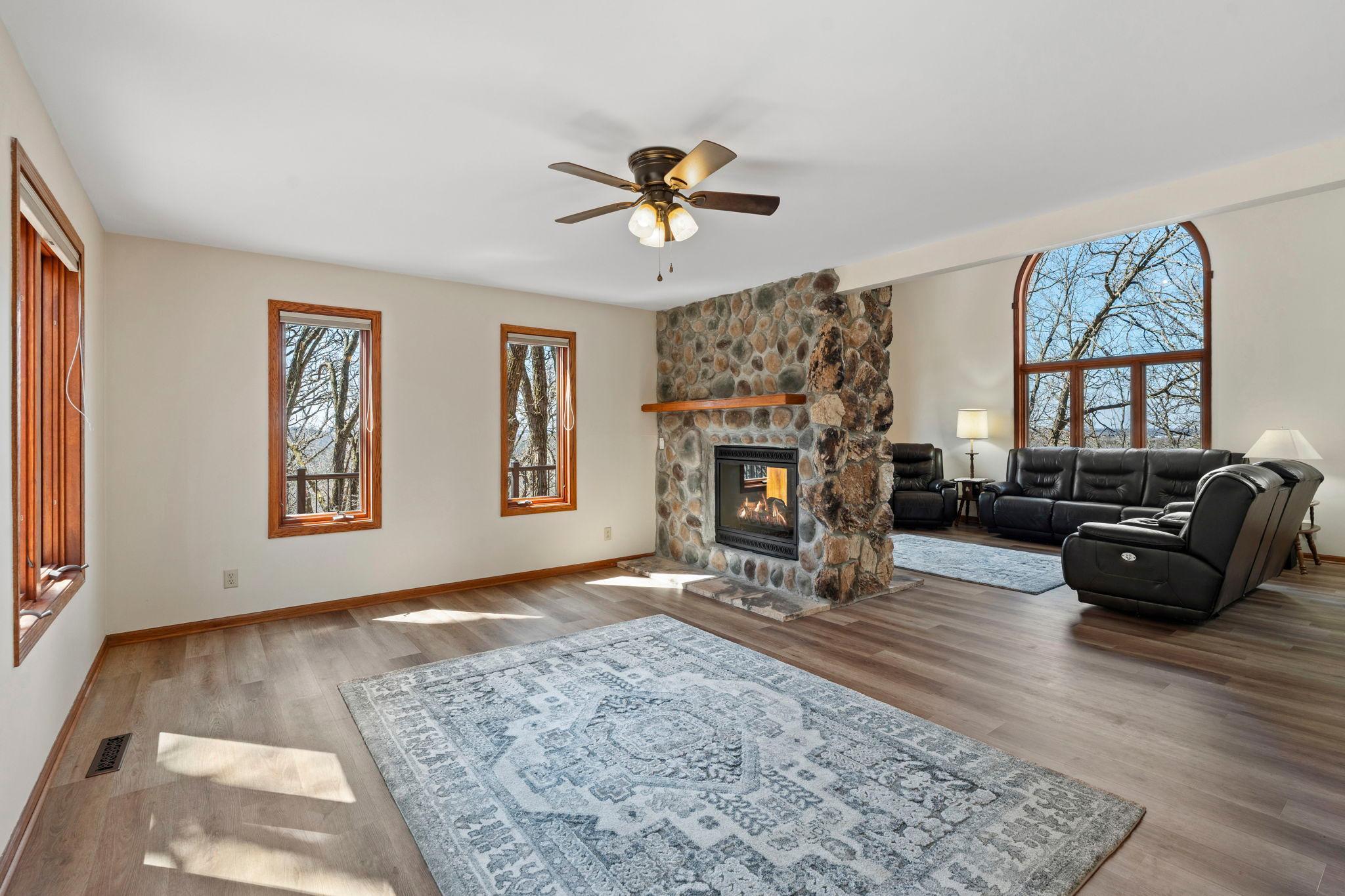 31-web-or-mls-2642 Northridge Ln N-319.jpg