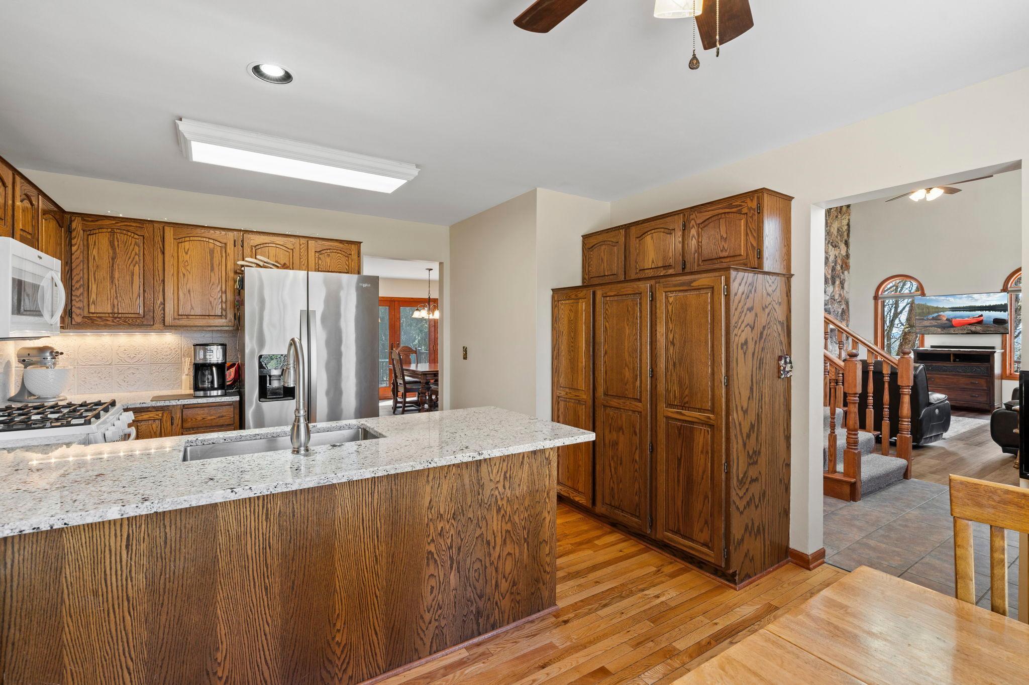 46-web-or-mls-2642 Northridge Ln N-404.jpg