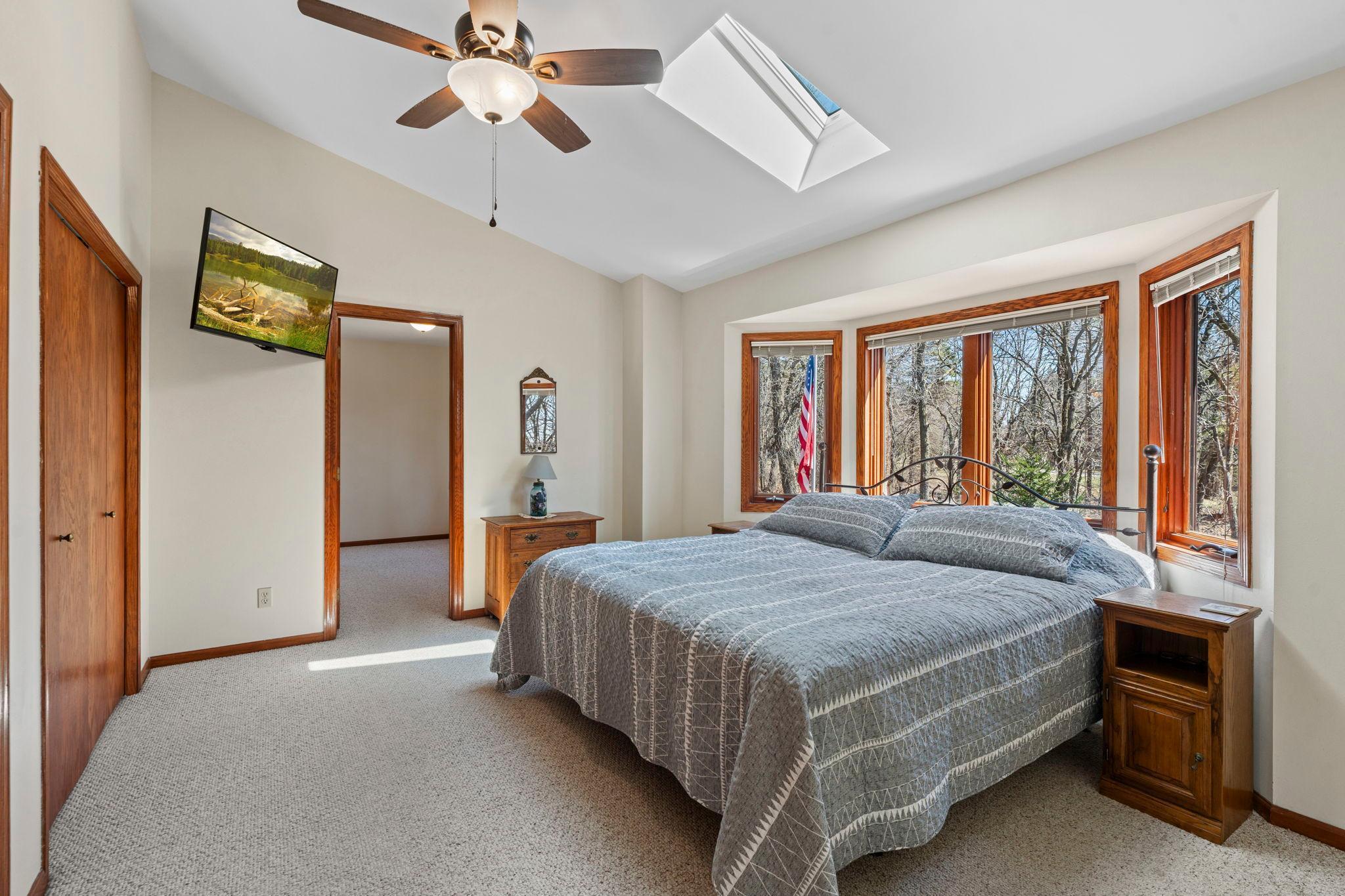 60-web-or-mls-2642 Northridge Ln N-454.jpg