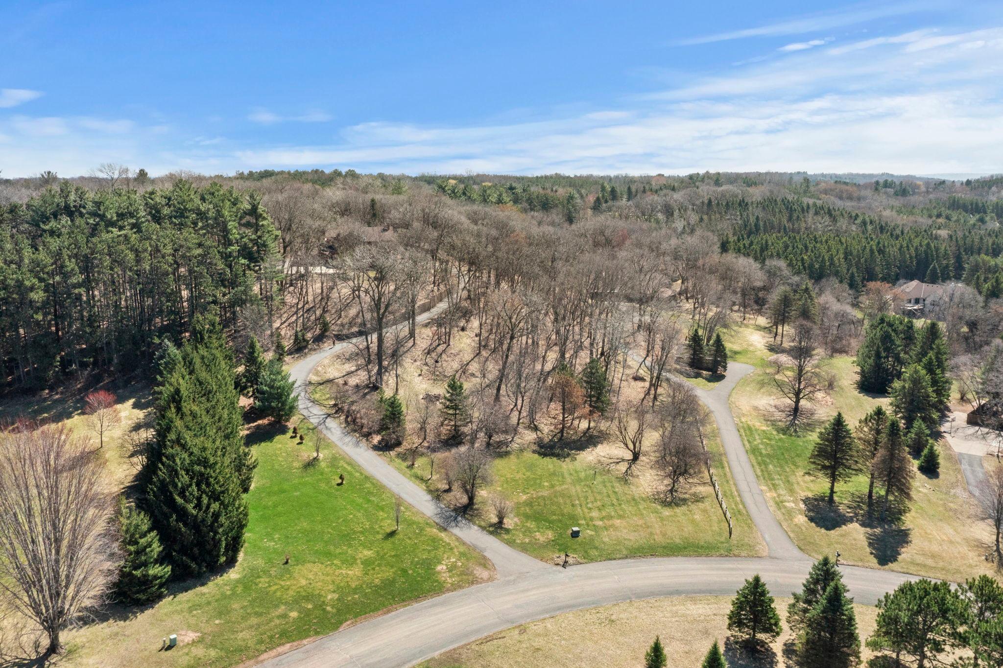 127-web-or-mls-2642 Northridge Ln N-48.jpg