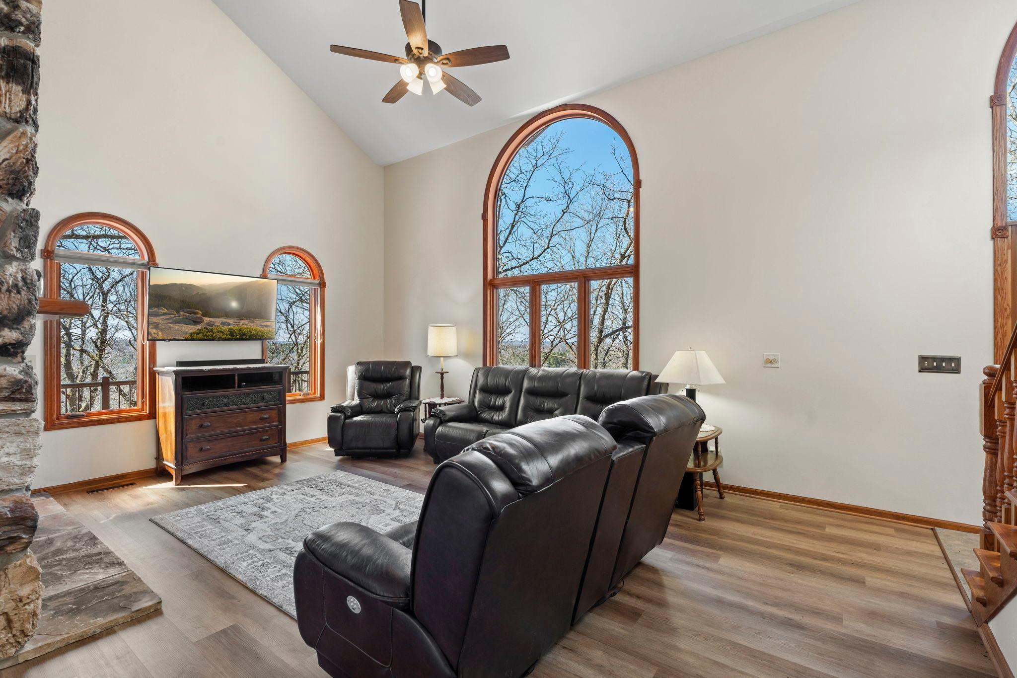 25-web-or-mls-2642 Northridge Ln N-294.jpg