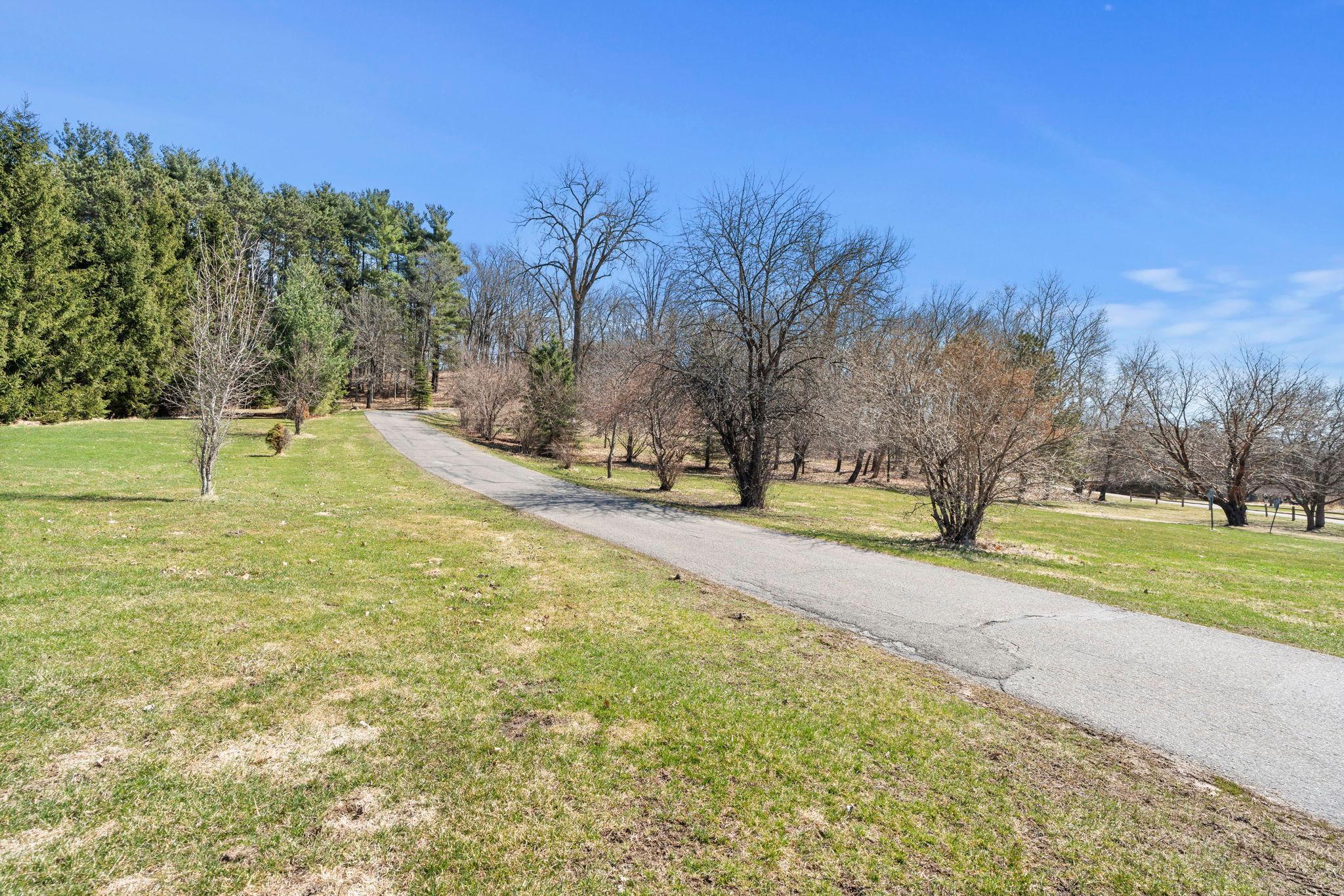 122-web-or-mls-2642 Northridge Ln N-584.jpg