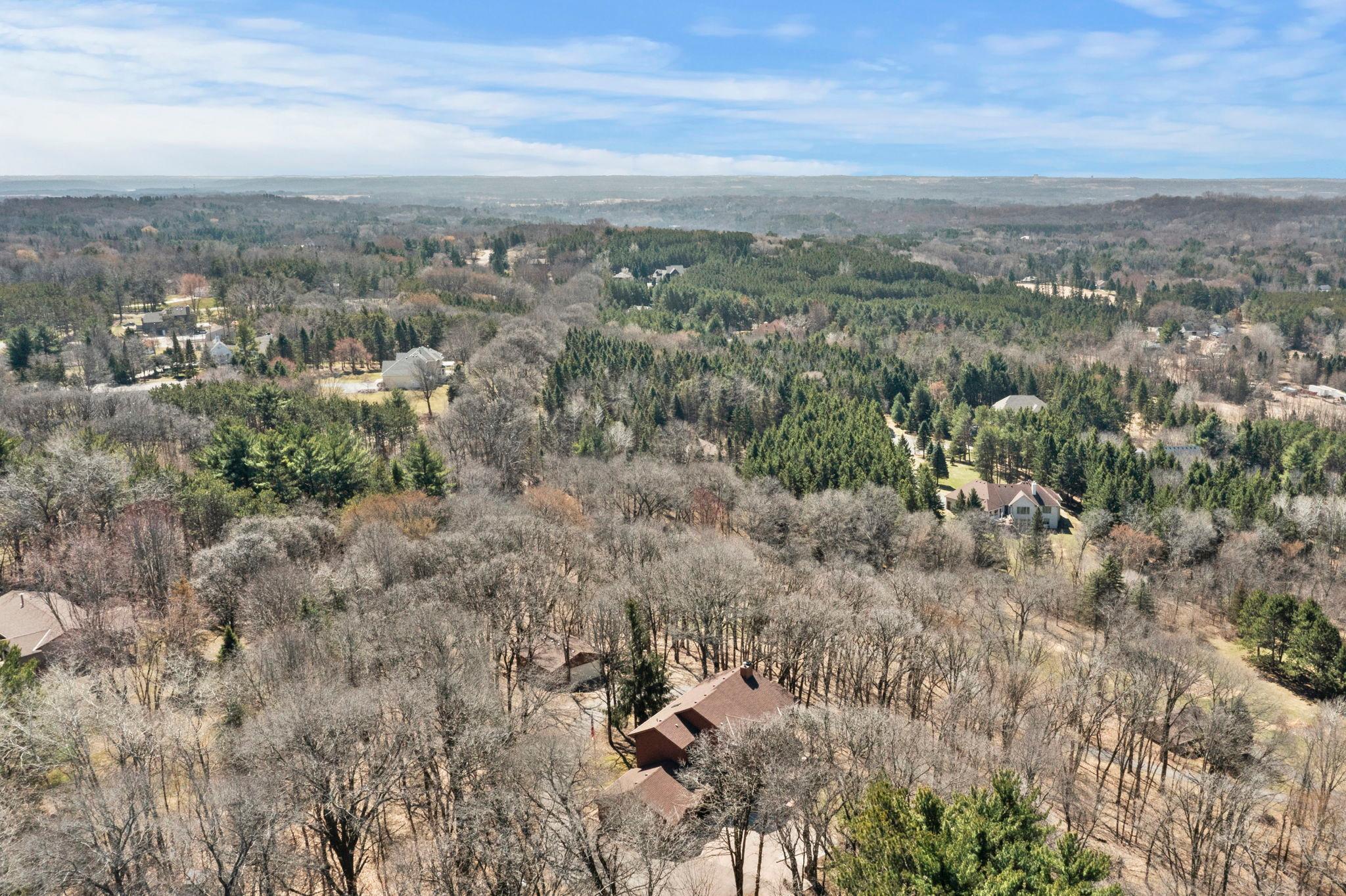 2-web-or-mls-2642 Northridge Ln N-33.jpg