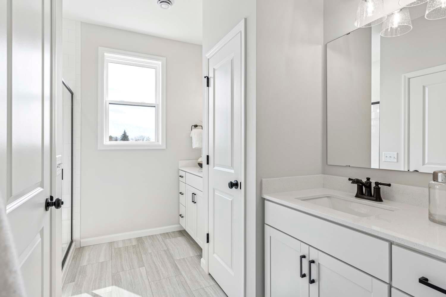 Photo taken from previous model with a similar floorplan. While similar, some options shown in the picture may not be included in this pricing. Please ask for a detailed list of included features for this listing.