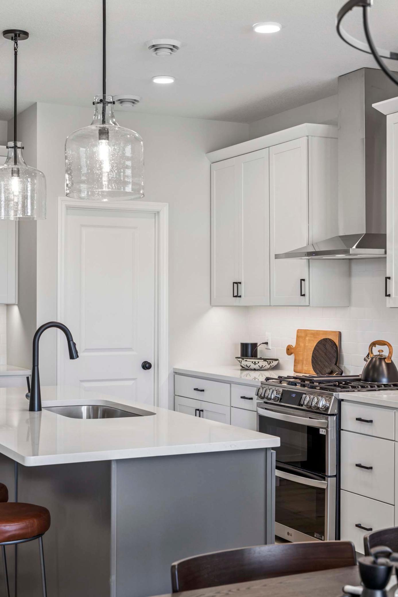 Photo taken from previous model with a similar floorplan. While similar, some options shown in the picture may not be included in this pricing. Please ask for a detailed list of included features for this listing.