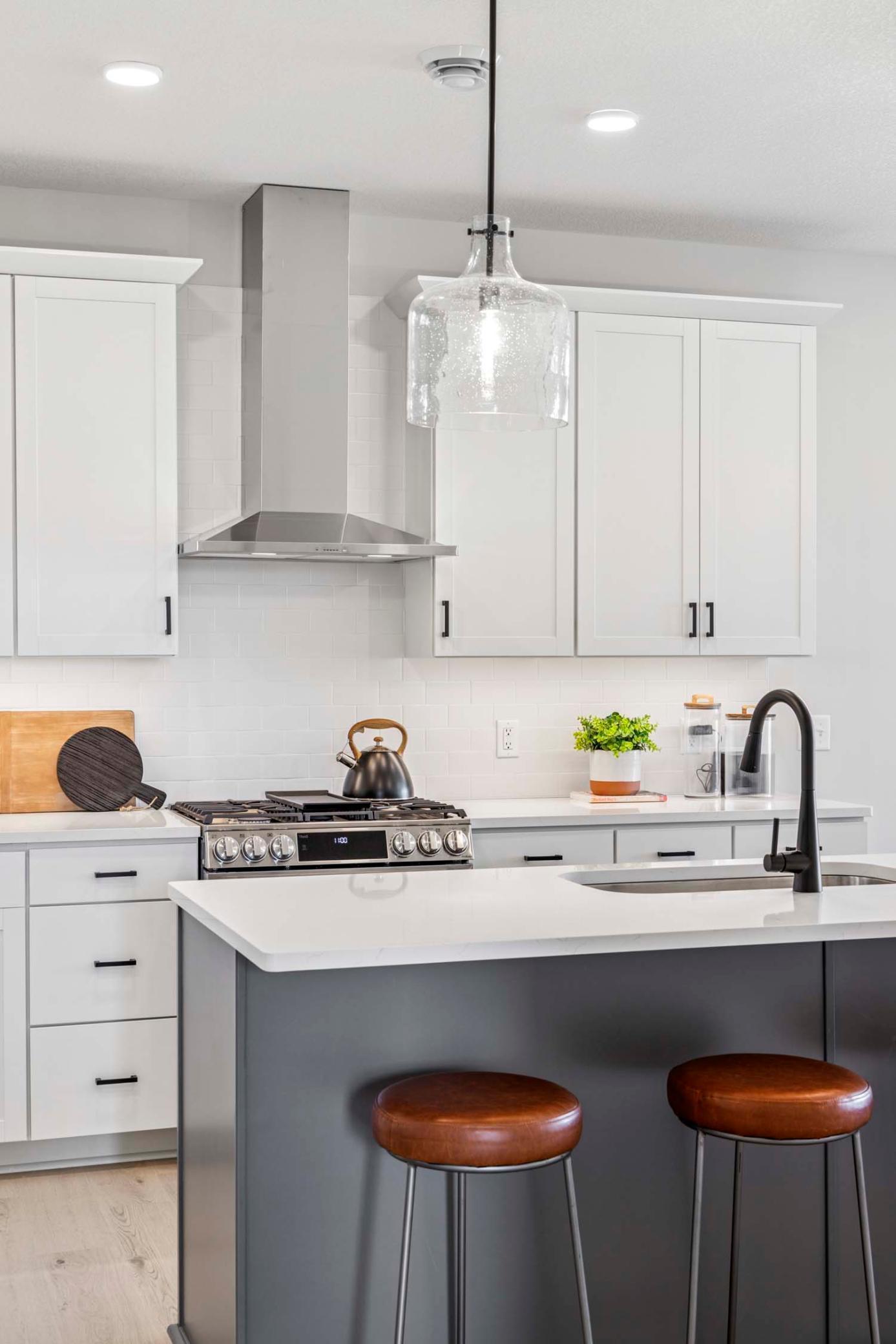 Photo taken from previous model with a similar floorplan. While similar, some options shown in the picture may not be included in this pricing. Please ask for a detailed list of included features for this listing.