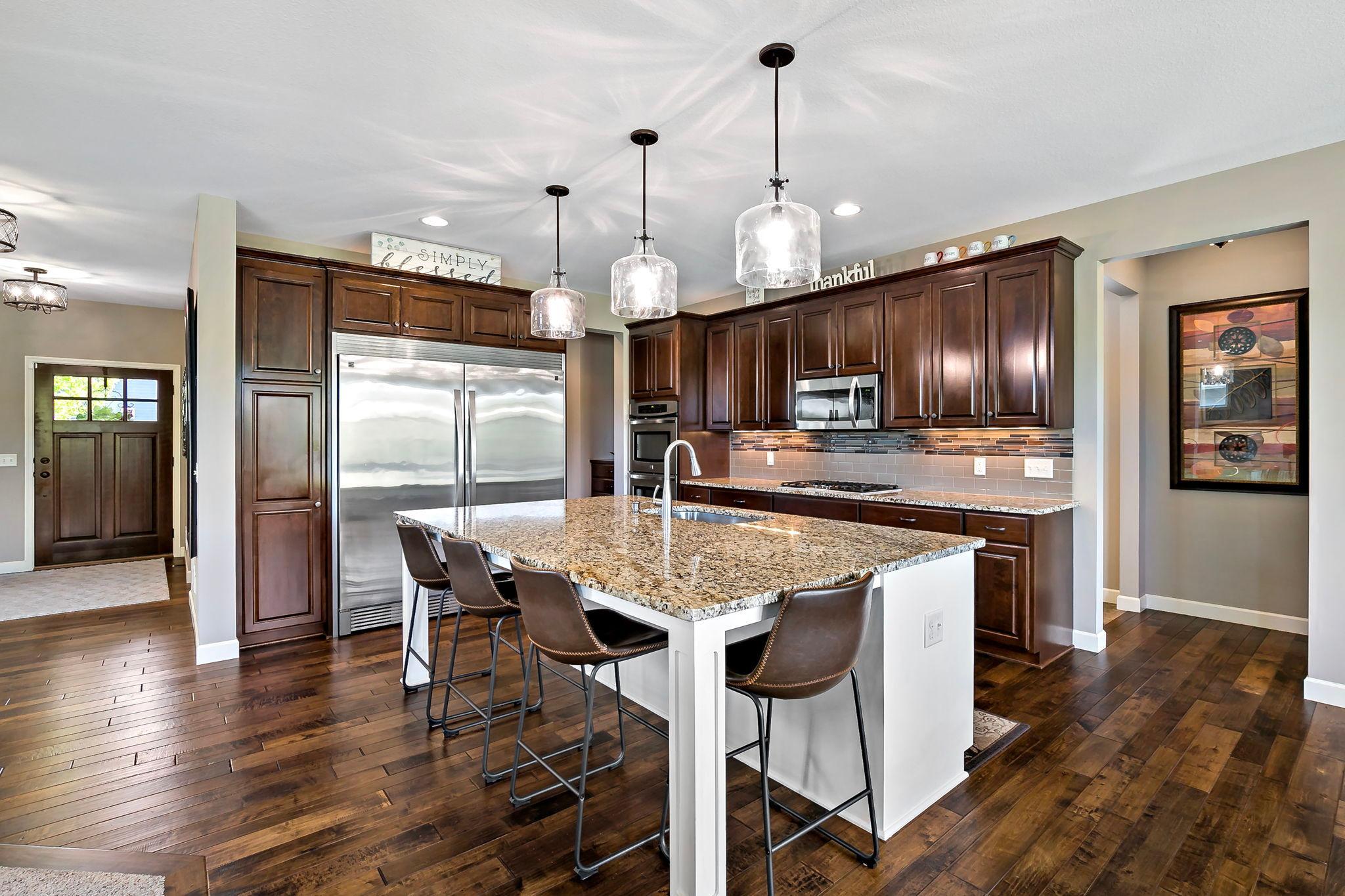 Kitchen 2.jpg