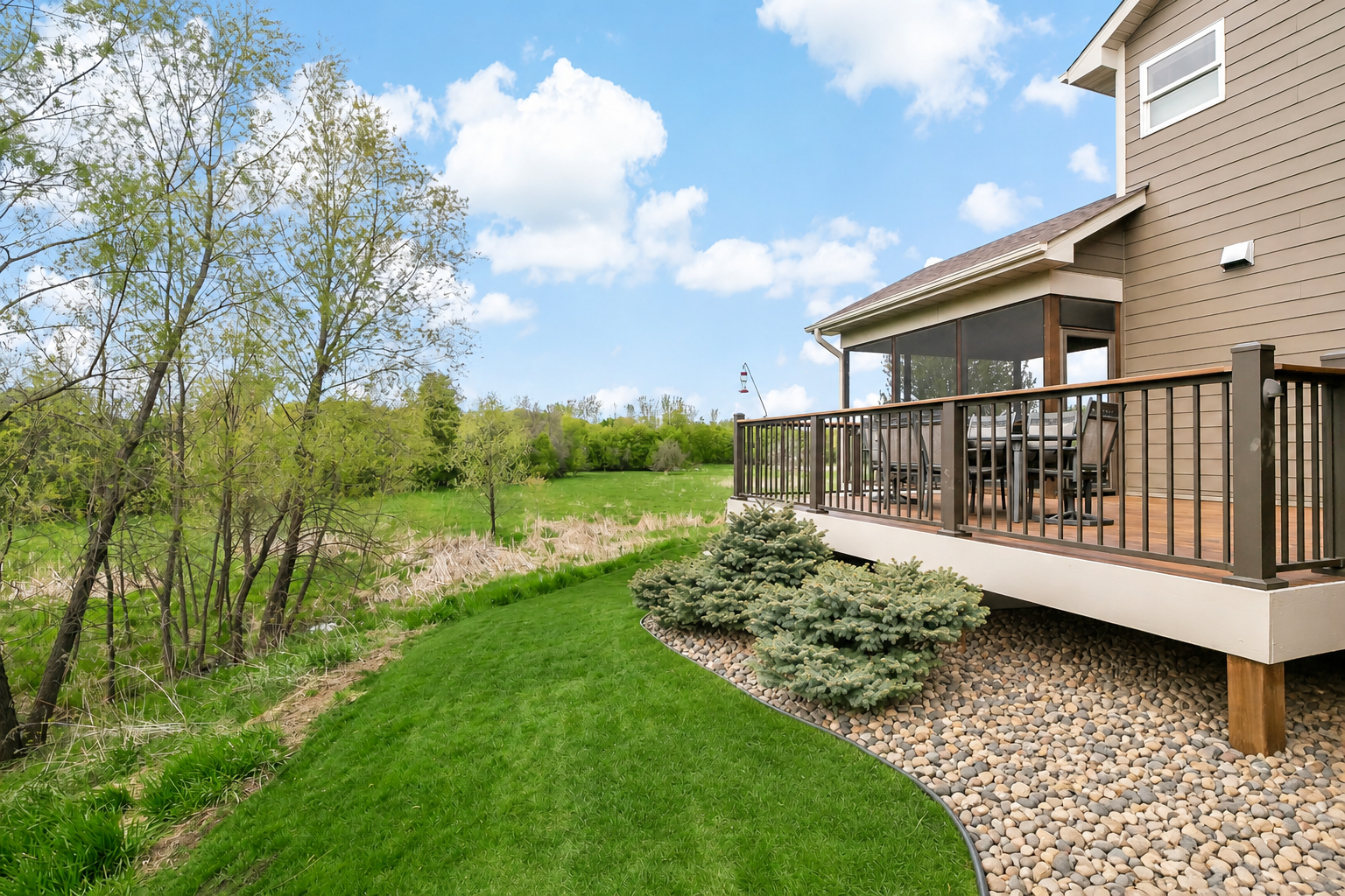 Side view of deck.png
