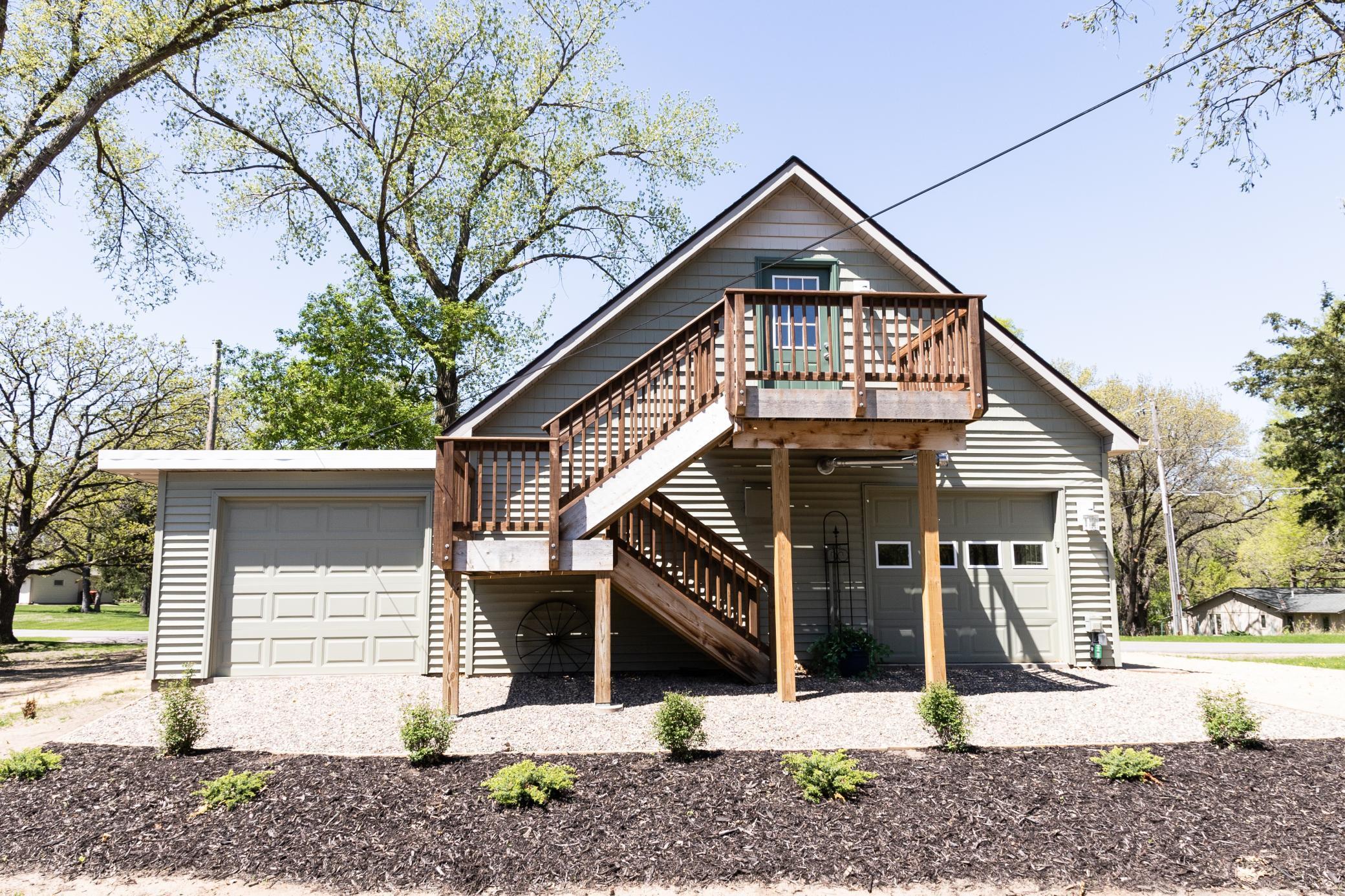 11660 Lehigh Ave S -Hastings - back of shop (1).jpg