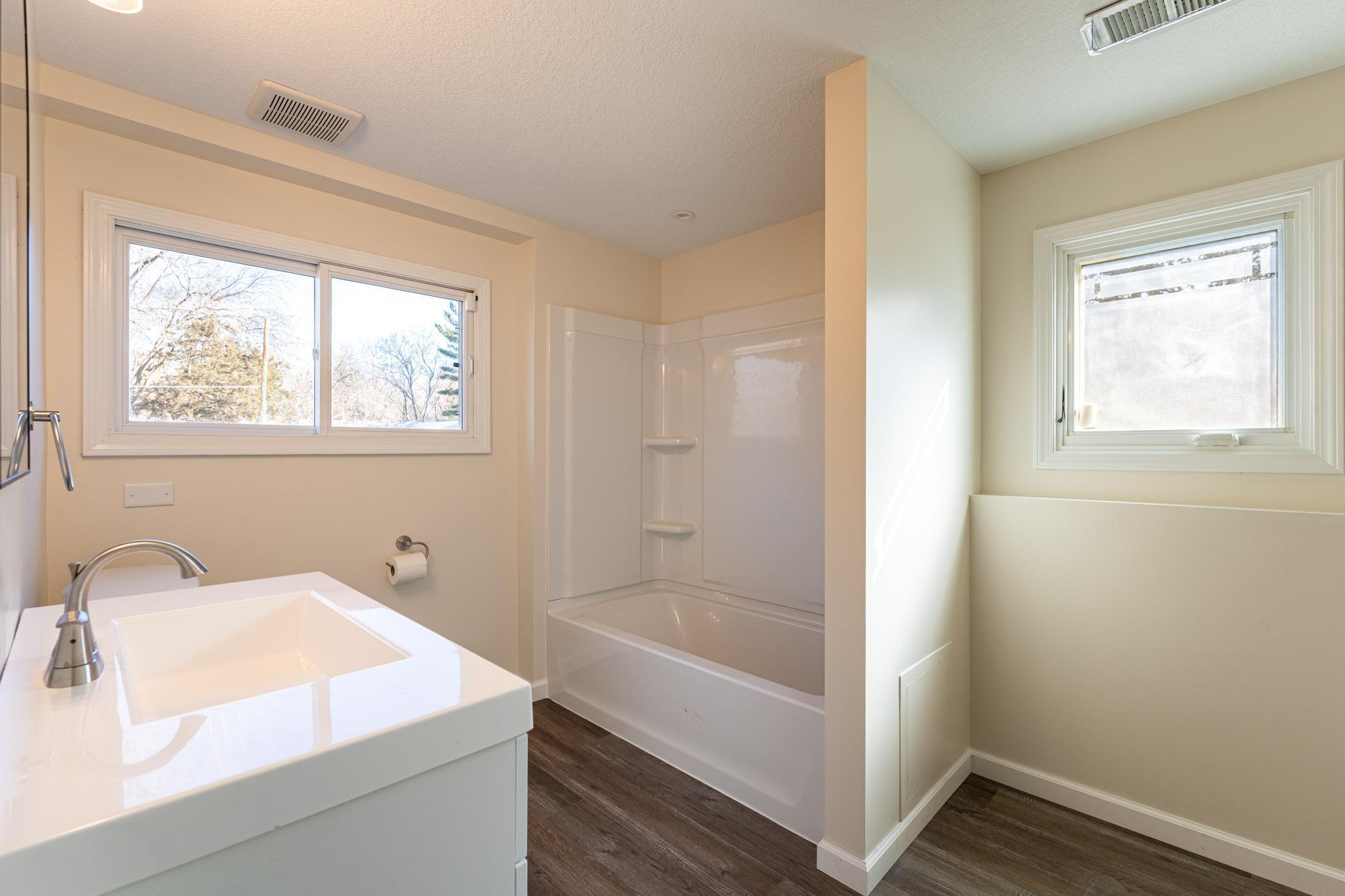 11660 Lehigh Ave Hastings-49.jpg