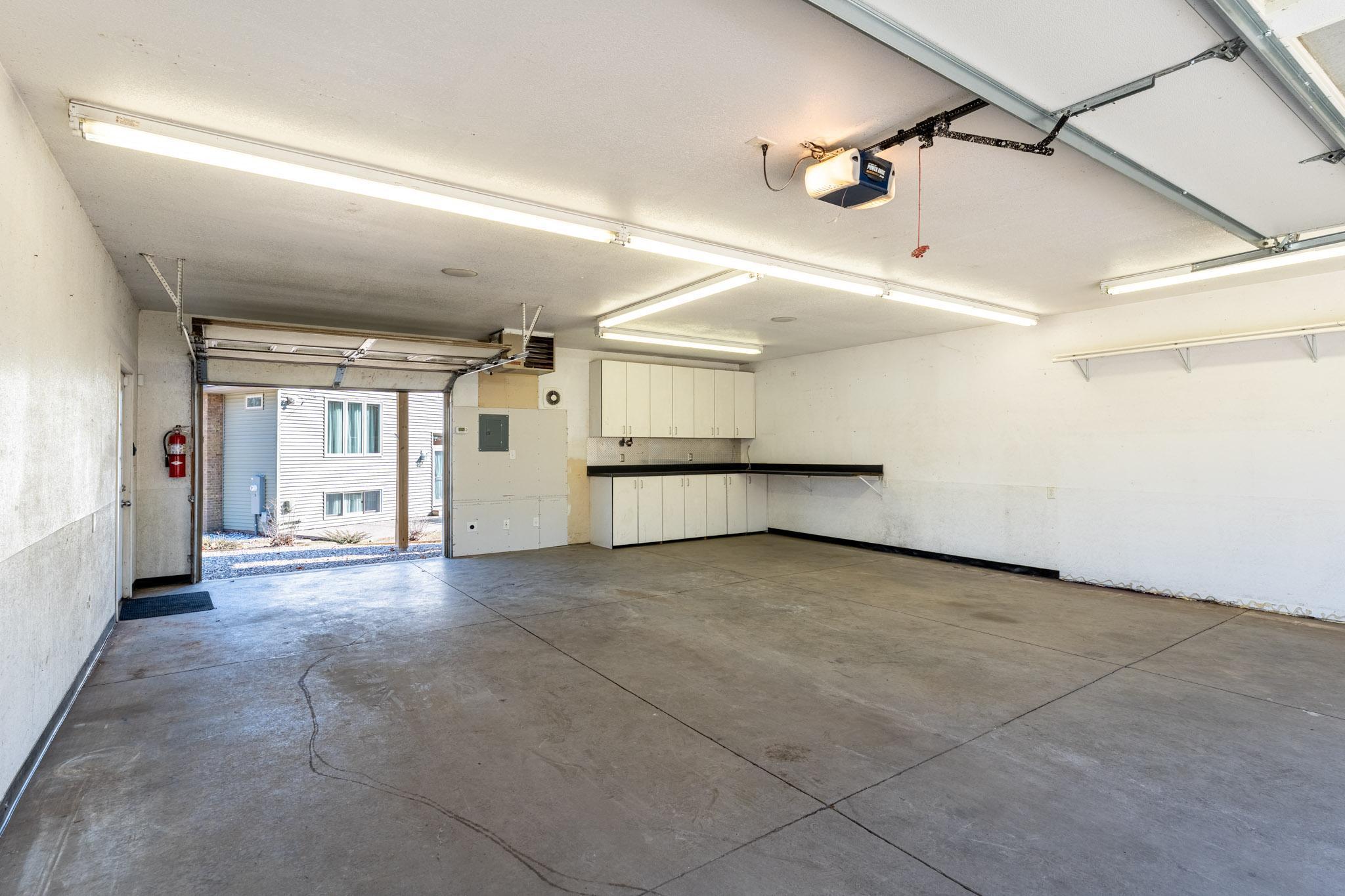 11660 Lehigh Ave Hastings-24.jpg