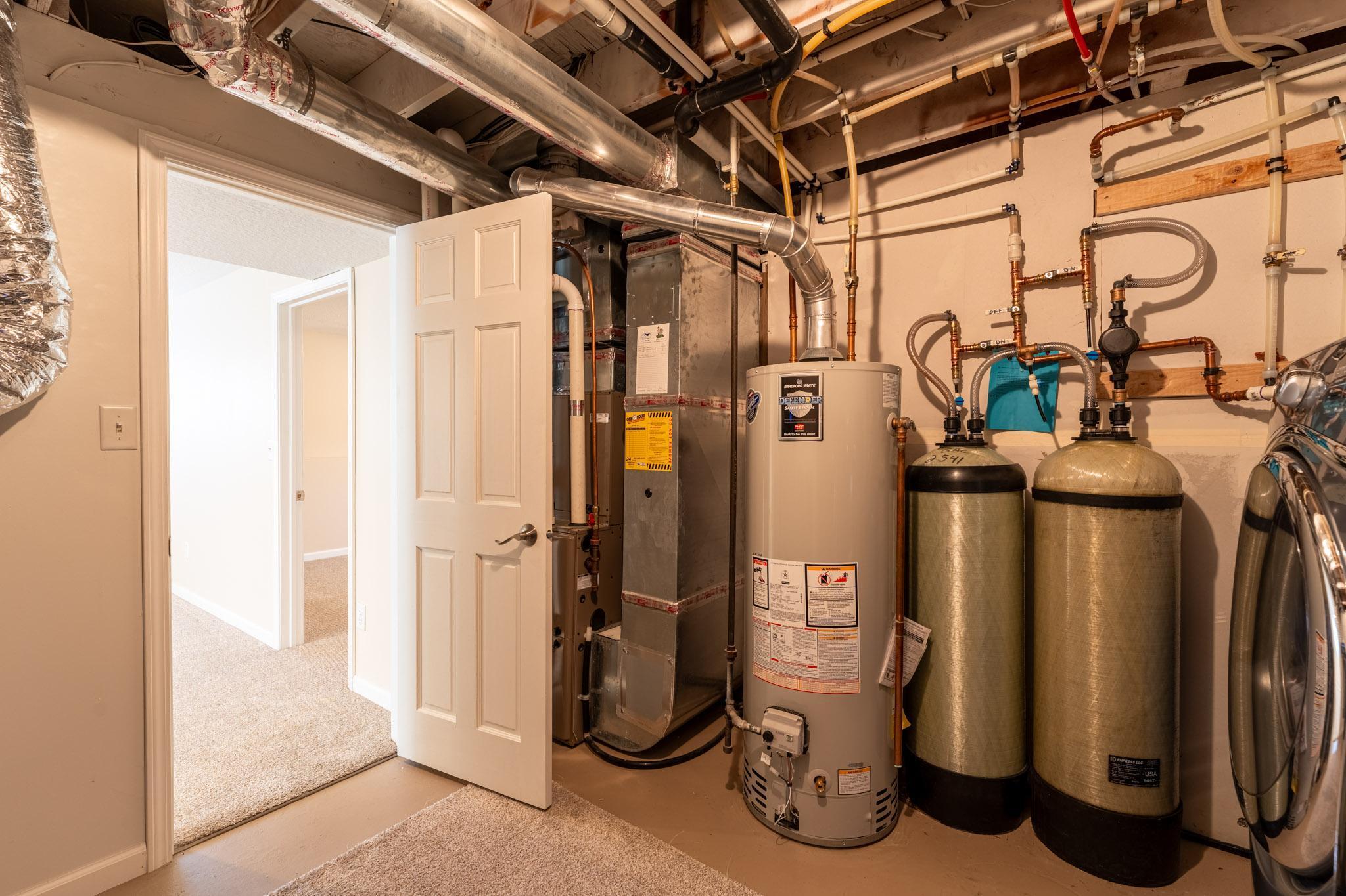 11660 Lehigh Ave Hastings-44.jpg