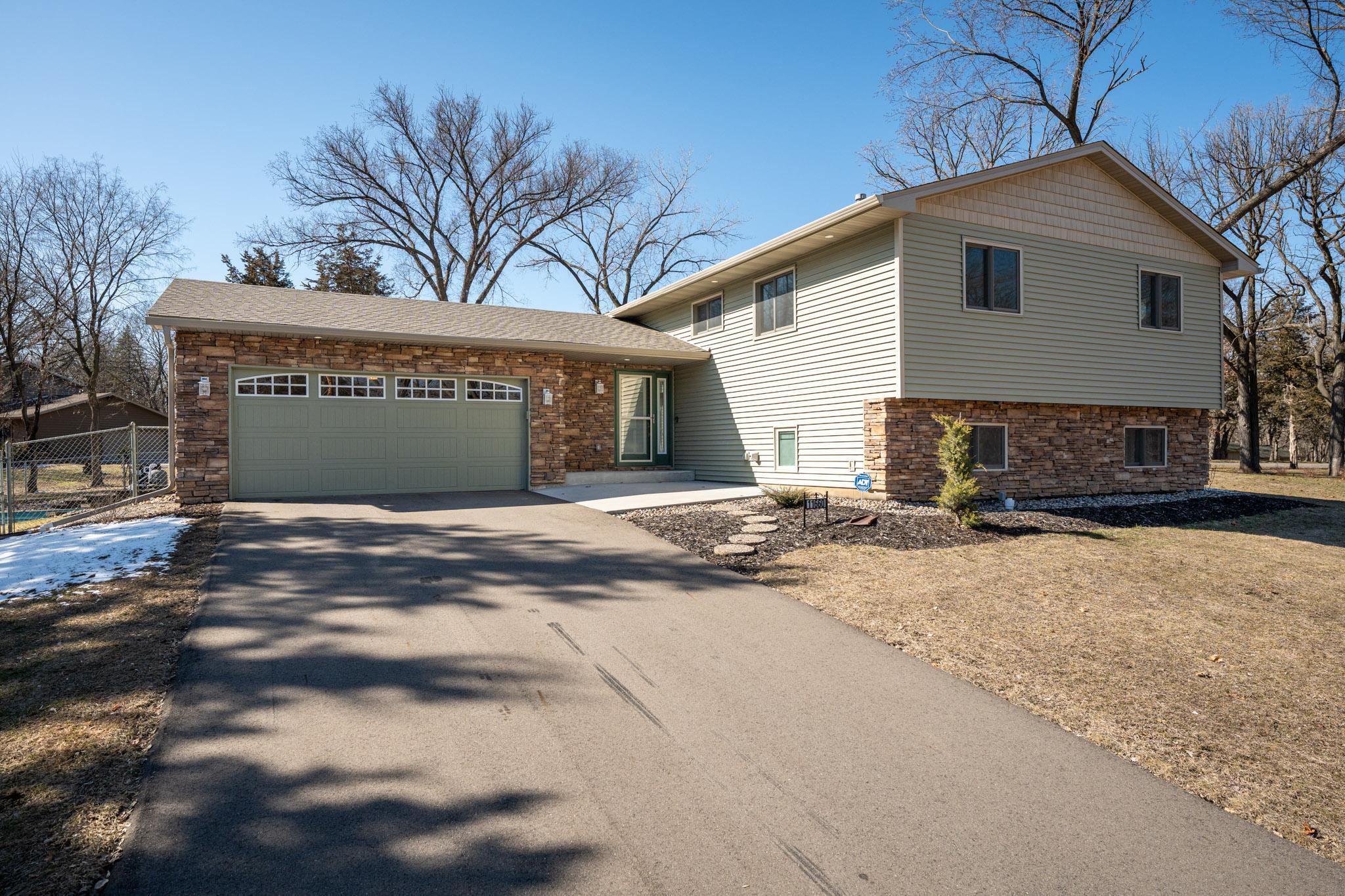 11660 Lehigh Ave Hastings-2.jpg