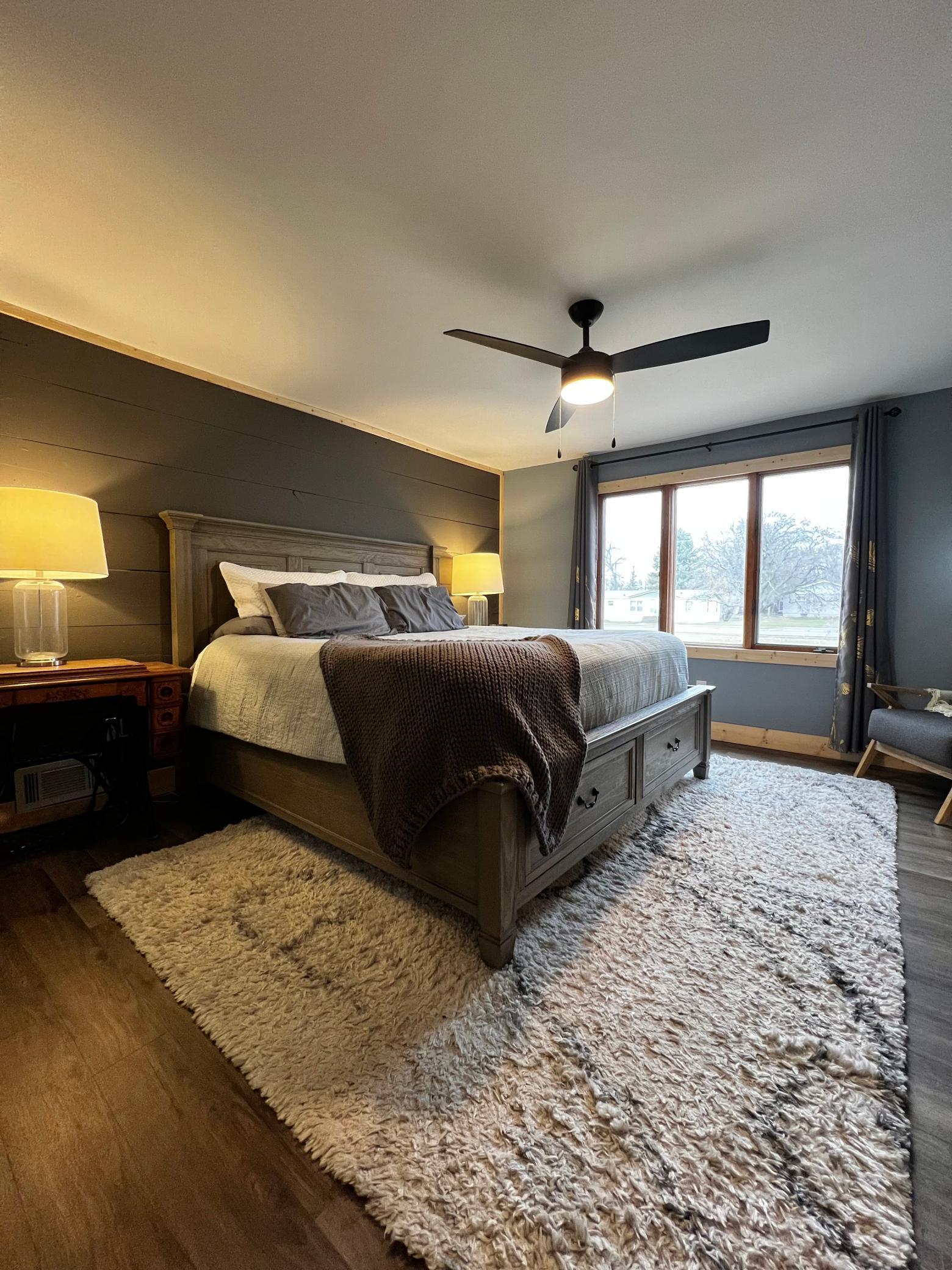 Main Floor Primary Bedroom with Walk In Closet!