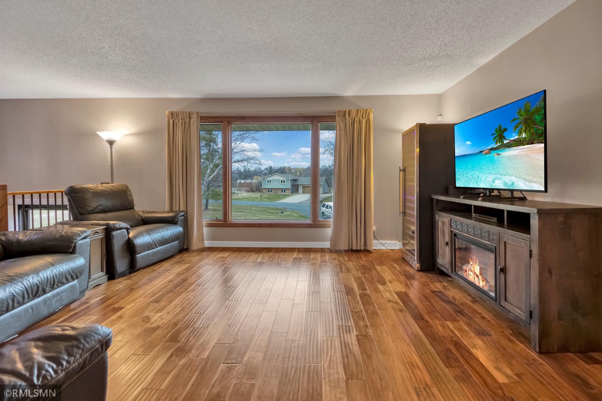 19525-Country-Cir-E-Corcoran-MN-55374 (12).jpg