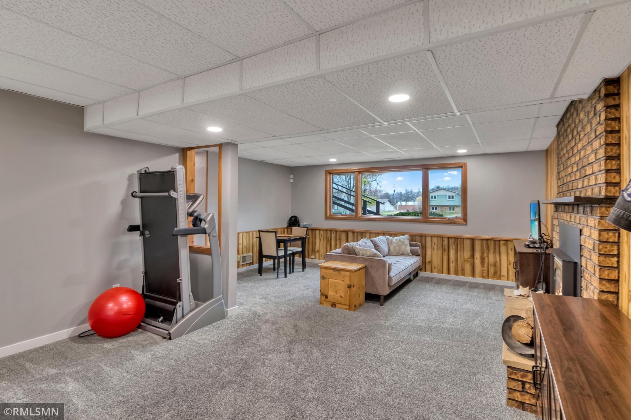 19525-Country-Cir-E-Corcoran-MN-55374 (27).jpg