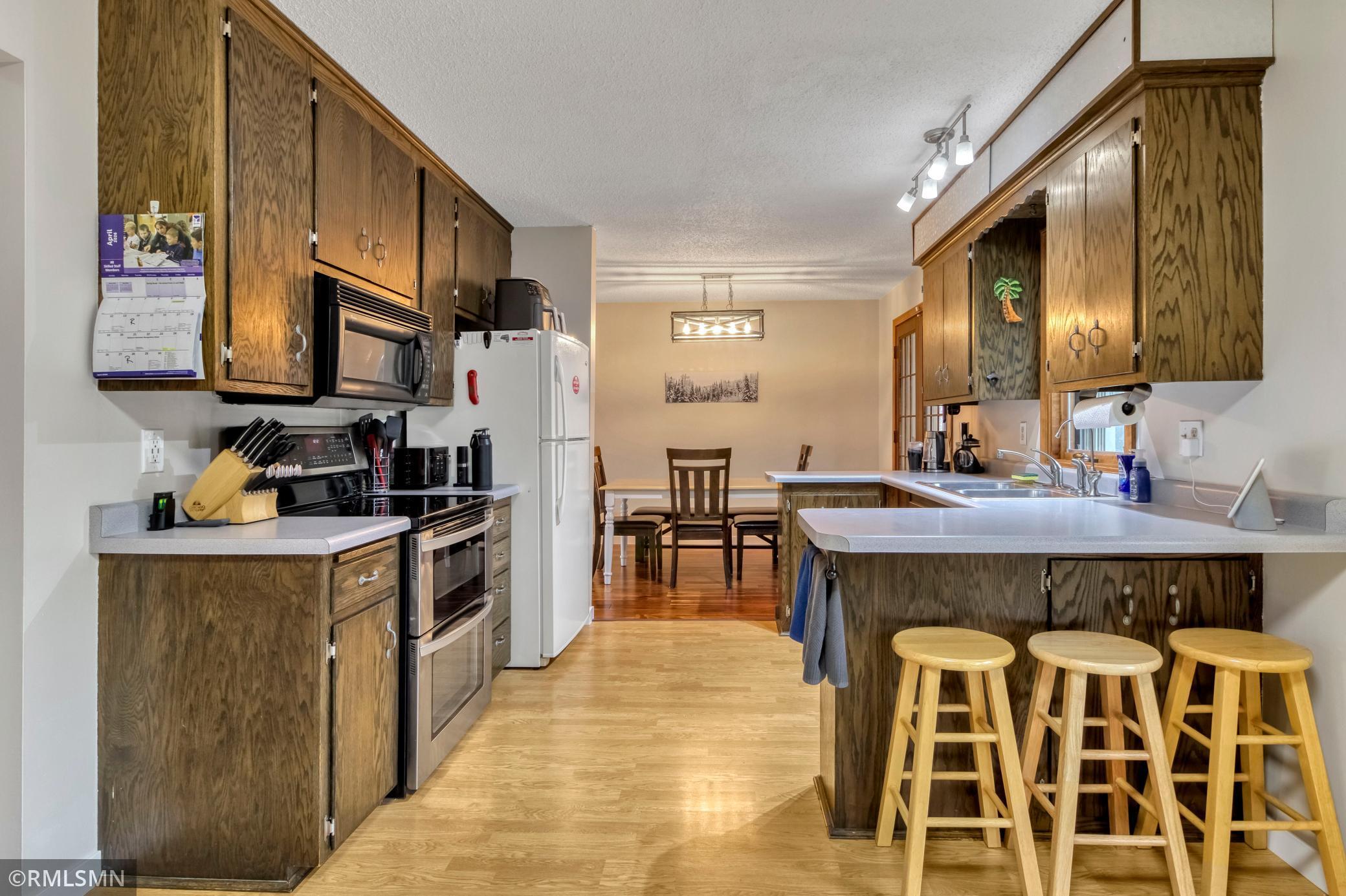 19525-Country-Cir-E-Corcoran-MN-55374 (19).jpg