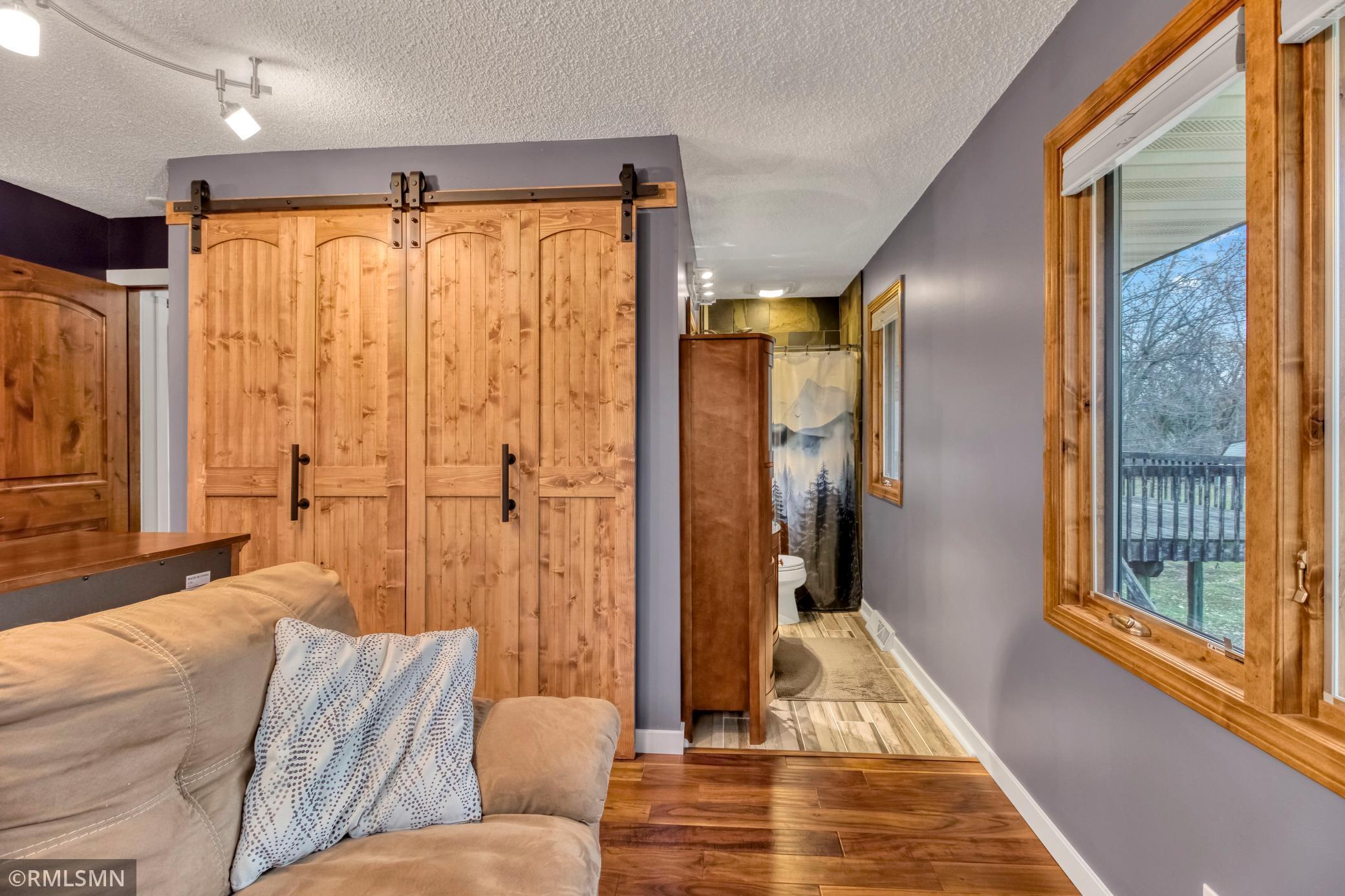 19525-Country-Cir-E-Corcoran-MN-55374 (5).jpg