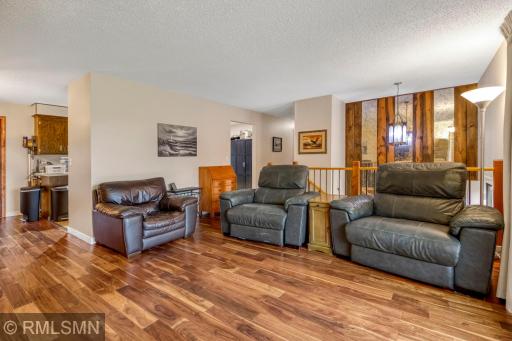 19525-Country-Cir-E-Corcoran-MN-55374 (14).jpg
