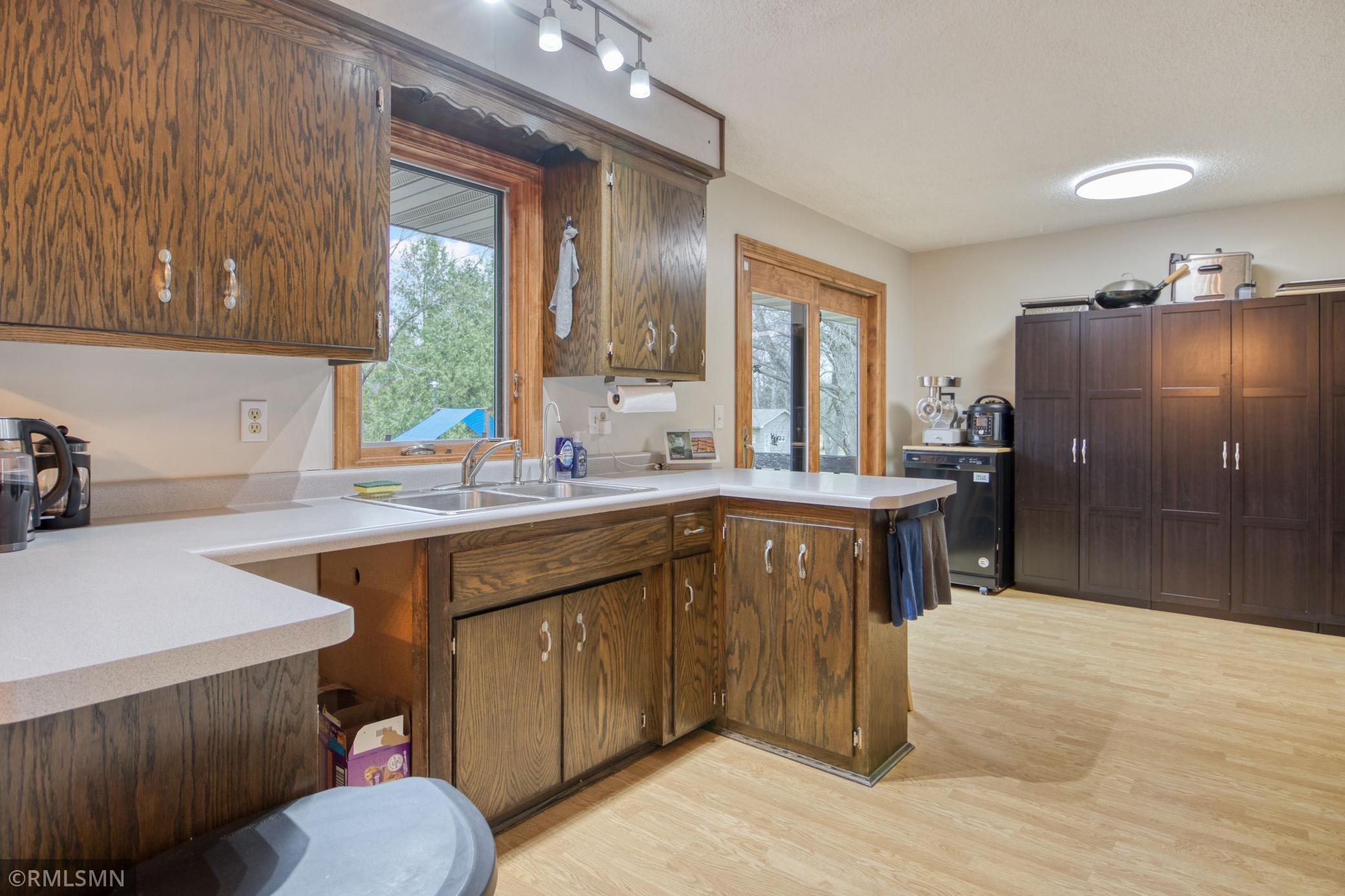 19525-Country-Cir-E-Corcoran-MN-55374 (2).jpg