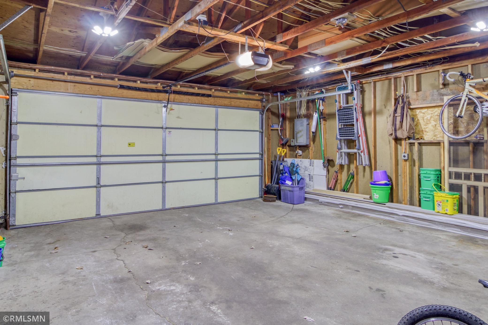 19525-Country-Cir-E-Corcoran-MN-55374 (7).jpg