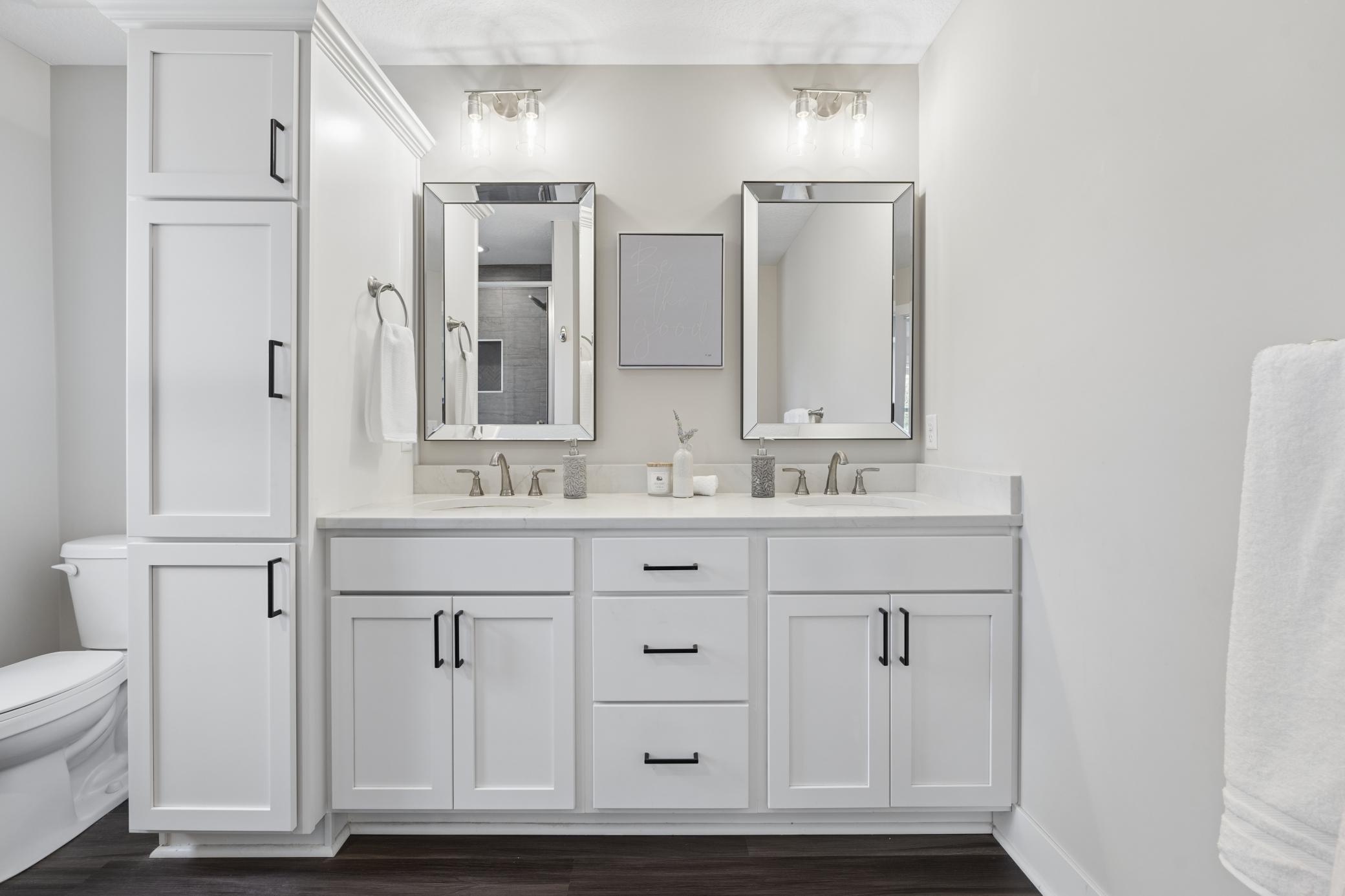 Double sink vanity