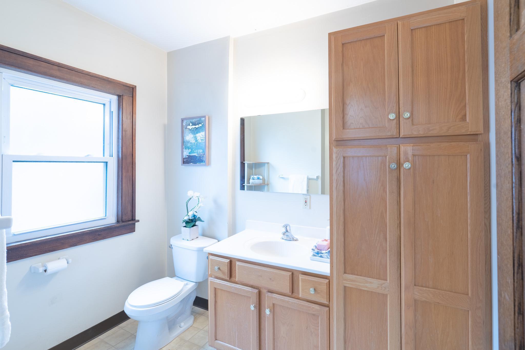 3207 Bryant Ave N Minneapolis_-33.jpeg