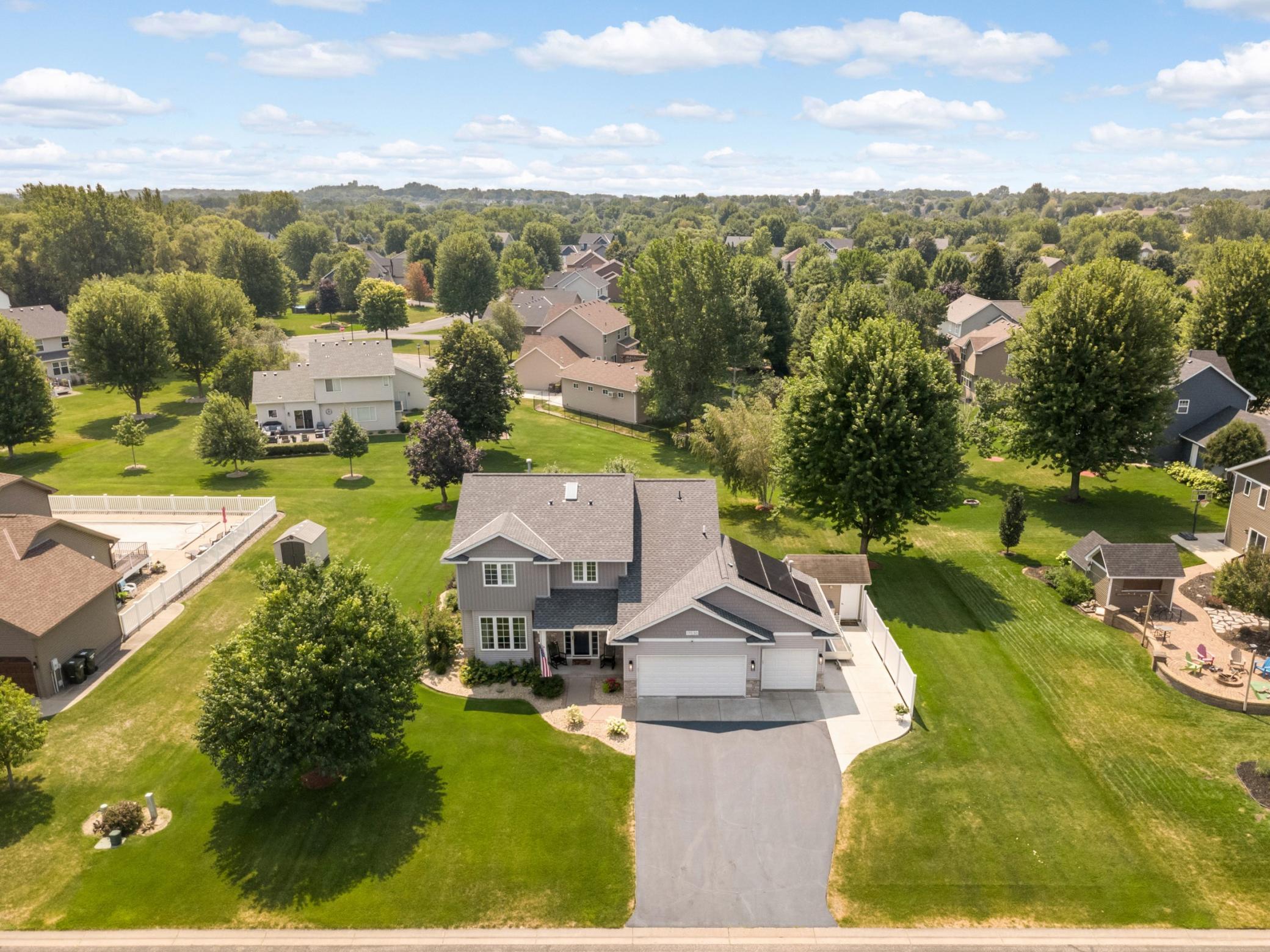 Beautiful lot with plenty of space & privacy between neighboring homes.