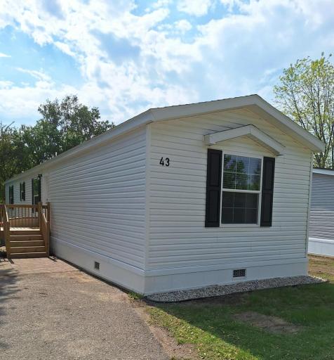 215 N McKay Avenue, 43, Alexandria, MN 56308