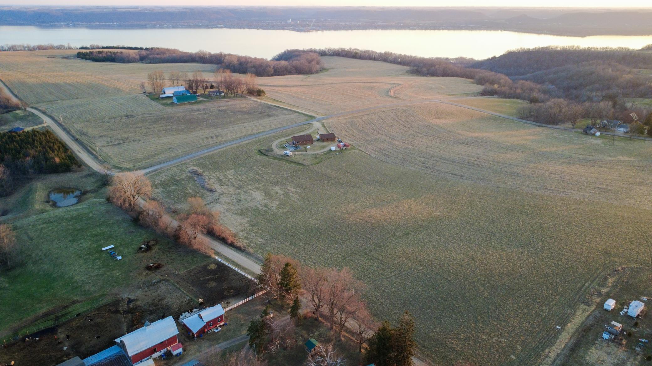 Pepin Bluff 3-05.jpg