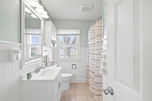 8412 4th Avenue S, Bloomington, MN 55420