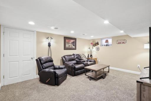 8412 4th Avenue S, Bloomington, MN 55420