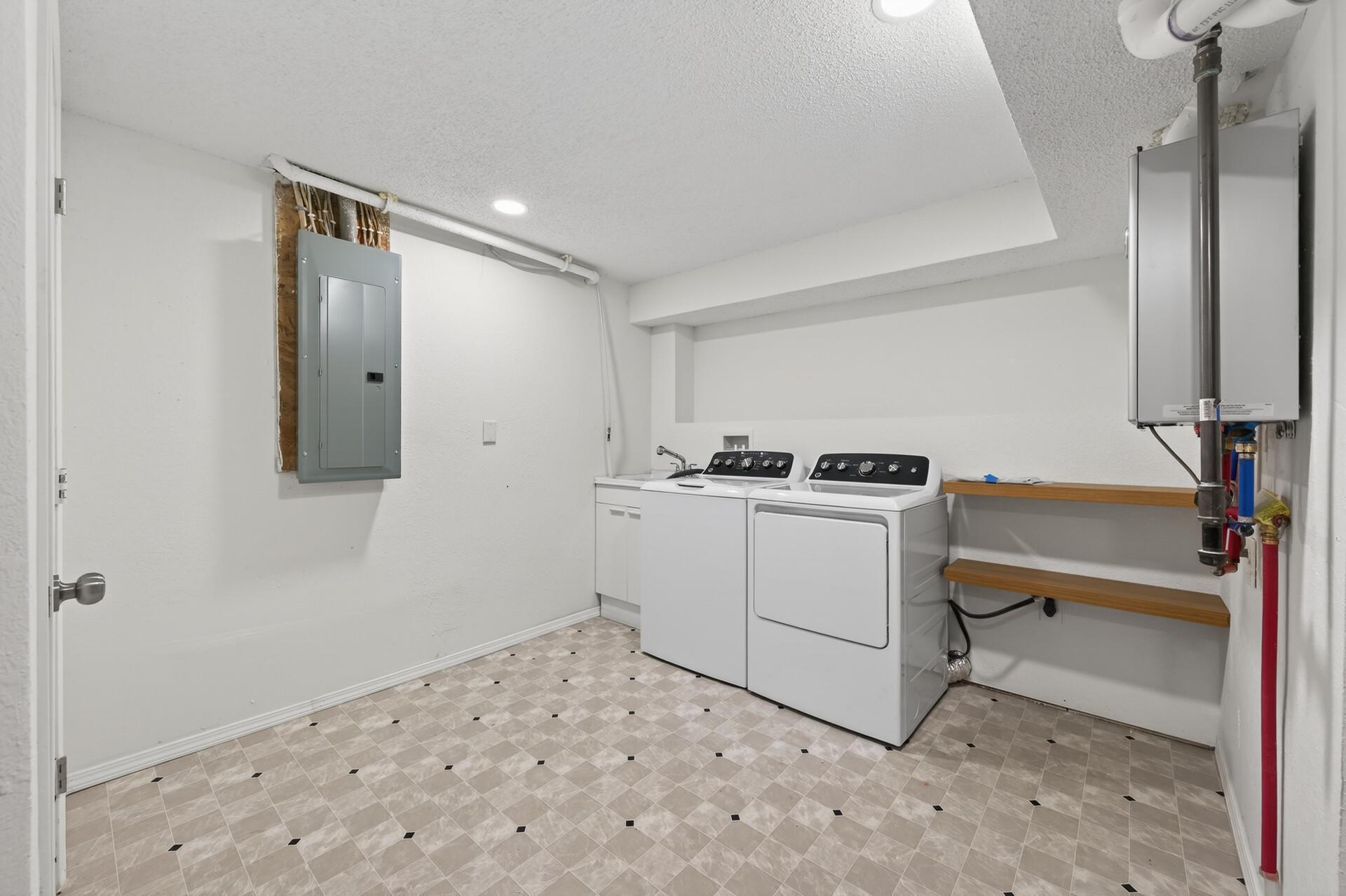 New Washer/Dryer & 200A Panel