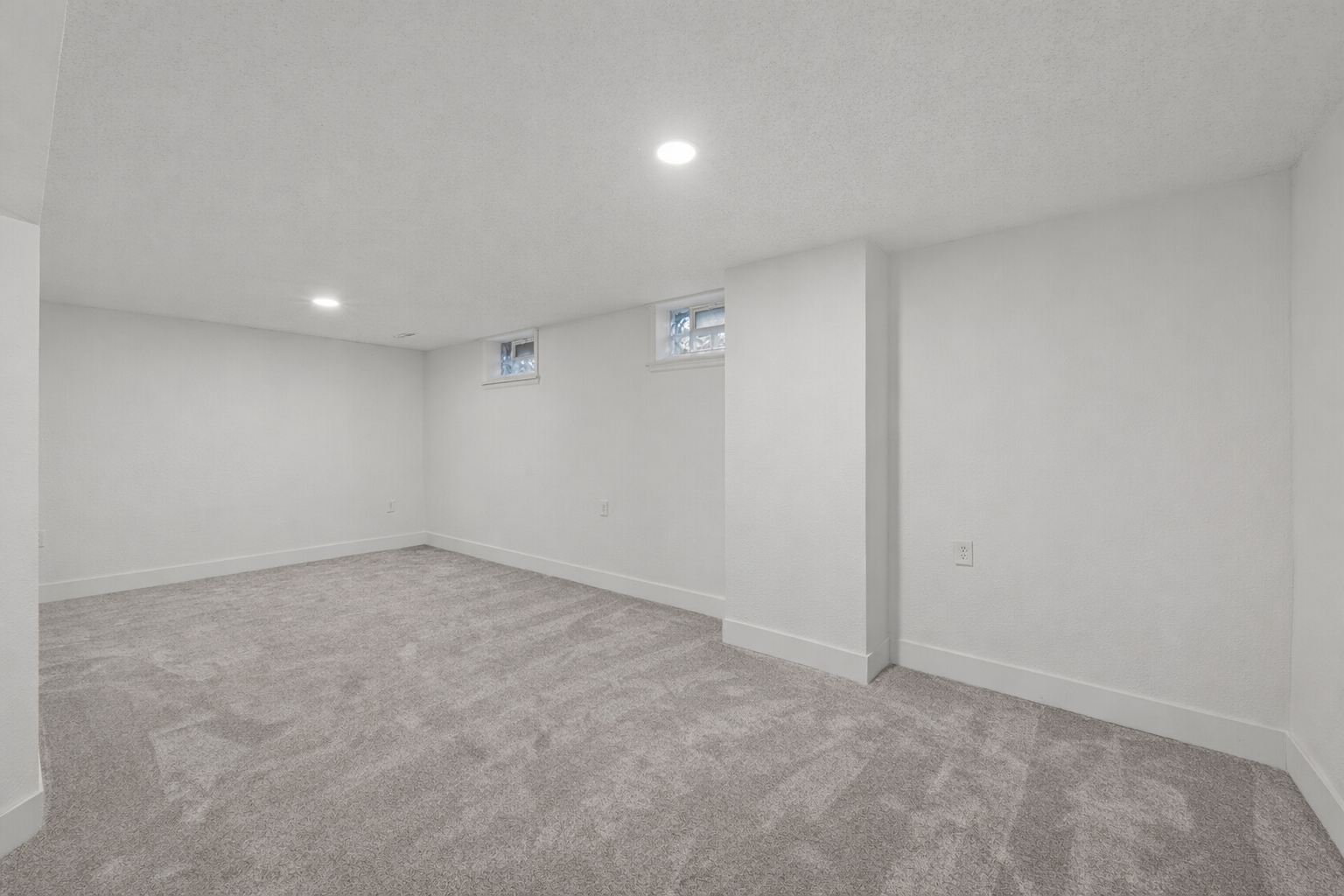 All New Carpet, Great Ceiling Height!