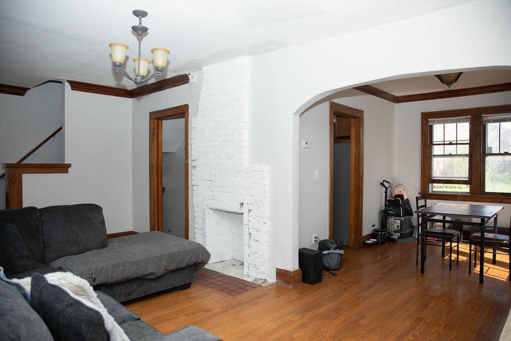 Livingroom/Dining Room view