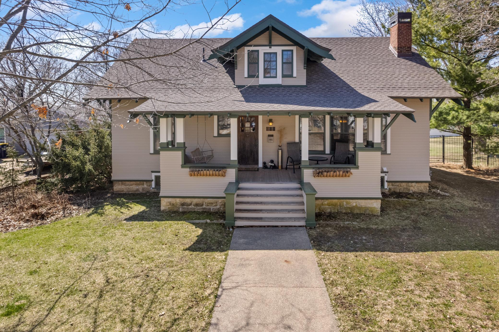 Make this home your own!