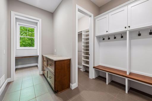 4802 Timber Ridge Circle, Minnetonka, MN 55345